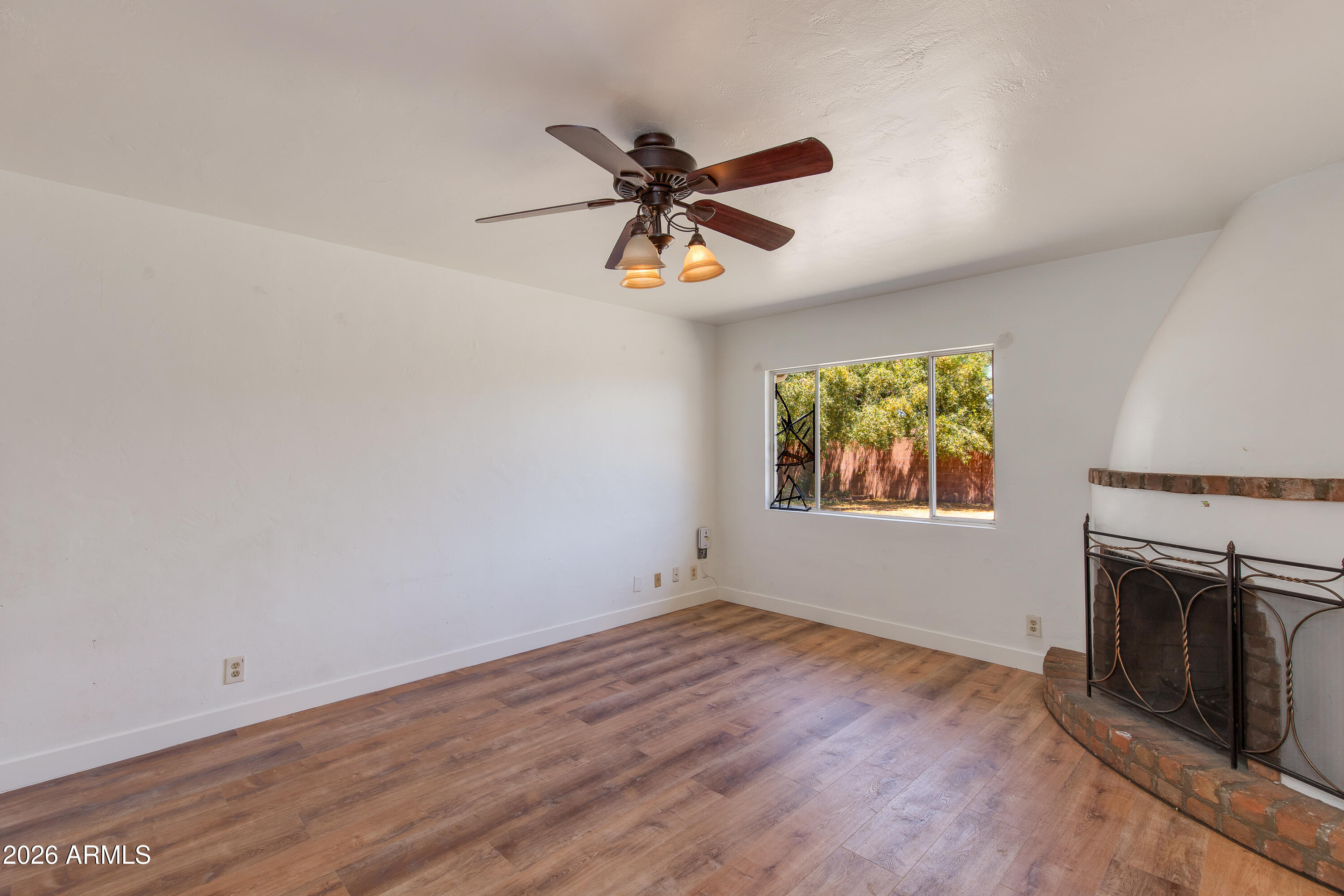 1524 W OCOTILLO Road