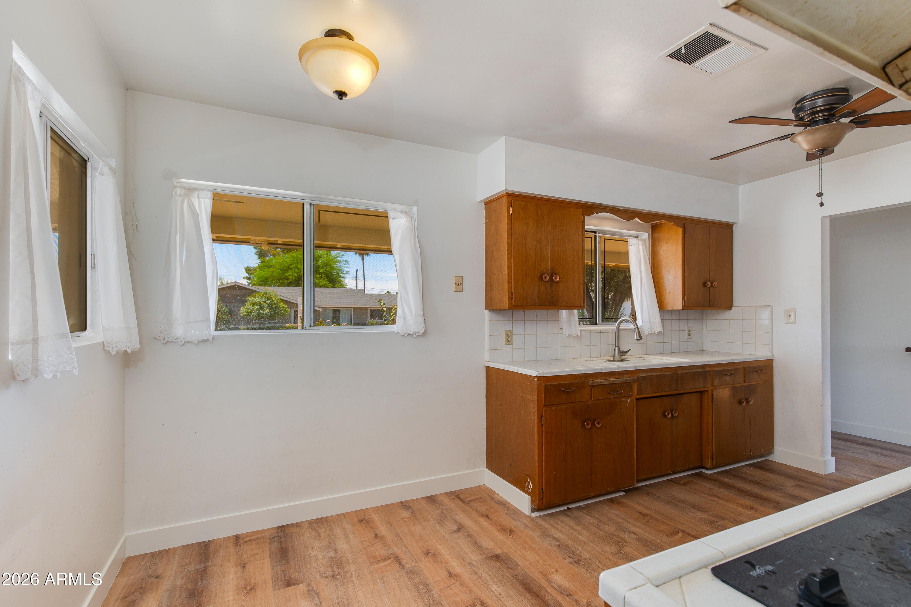 1524 W OCOTILLO Road