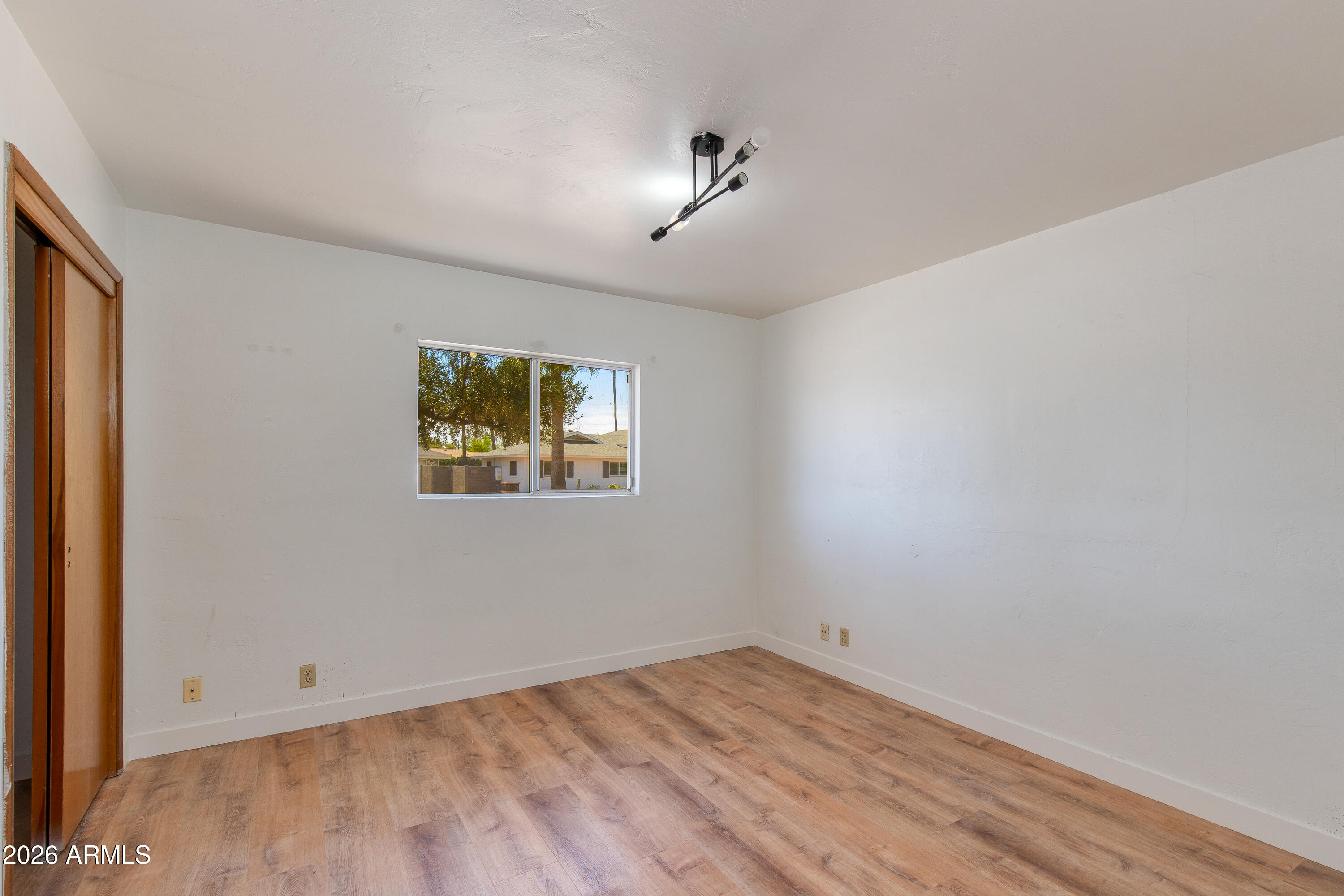 1524 W OCOTILLO Road