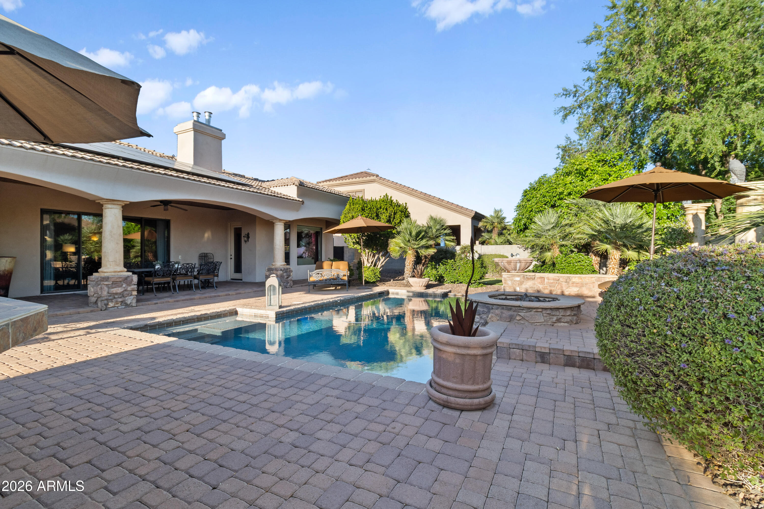 18009 W MONTEBELLO Avenue