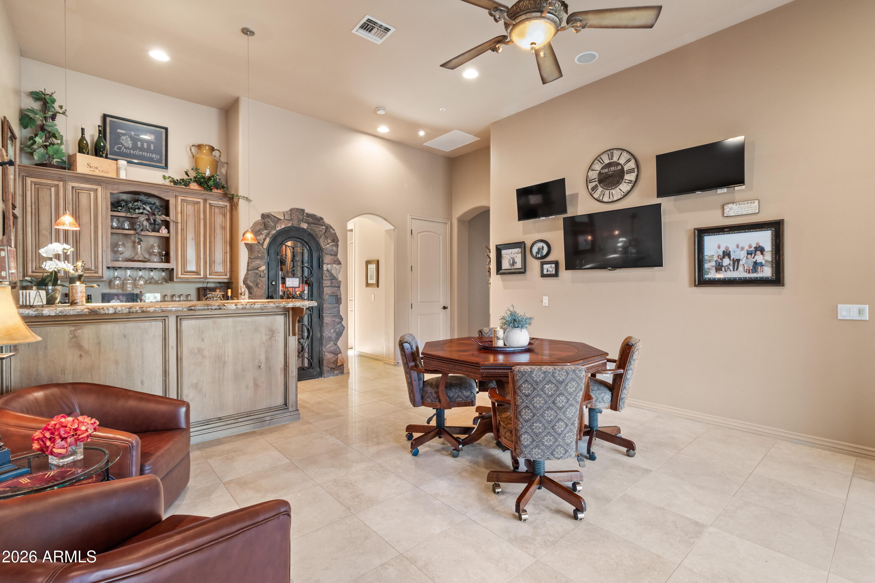 18009 W MONTEBELLO Avenue