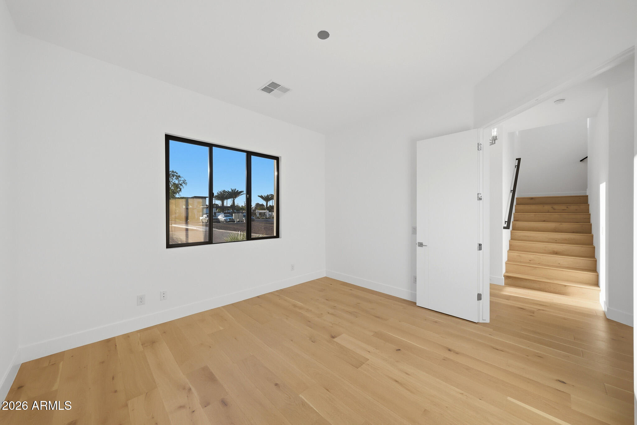 100 W Northern Avenue 4