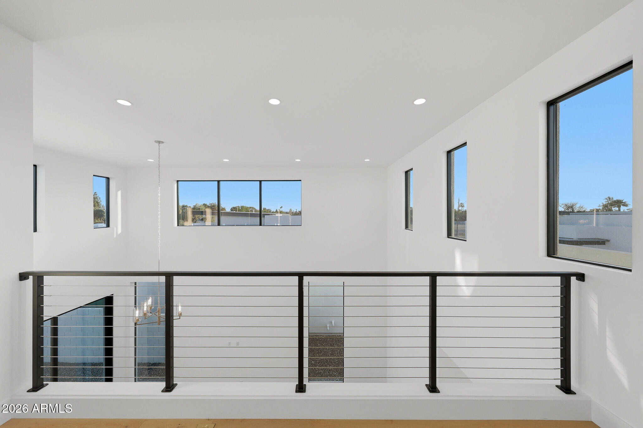 100 W Northern Avenue 4