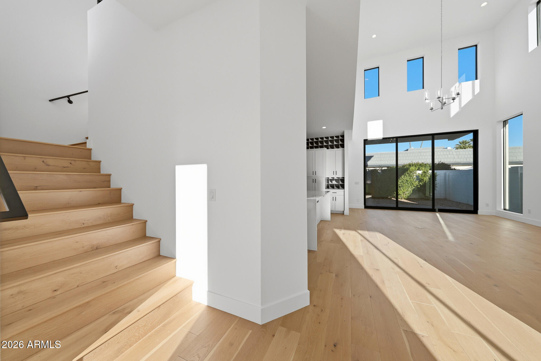 100 W Northern Avenue 4