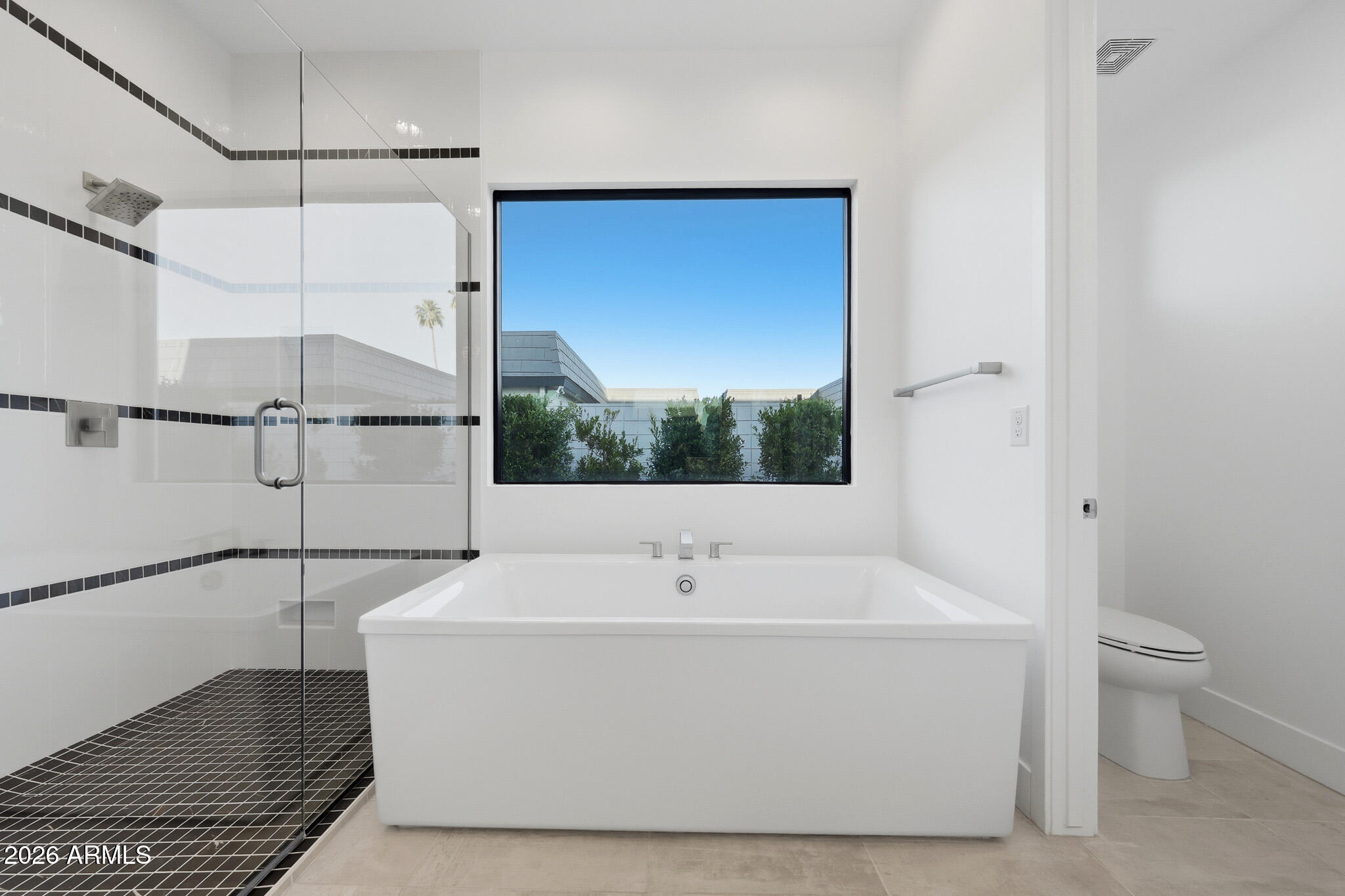 100 W Northern Avenue 4