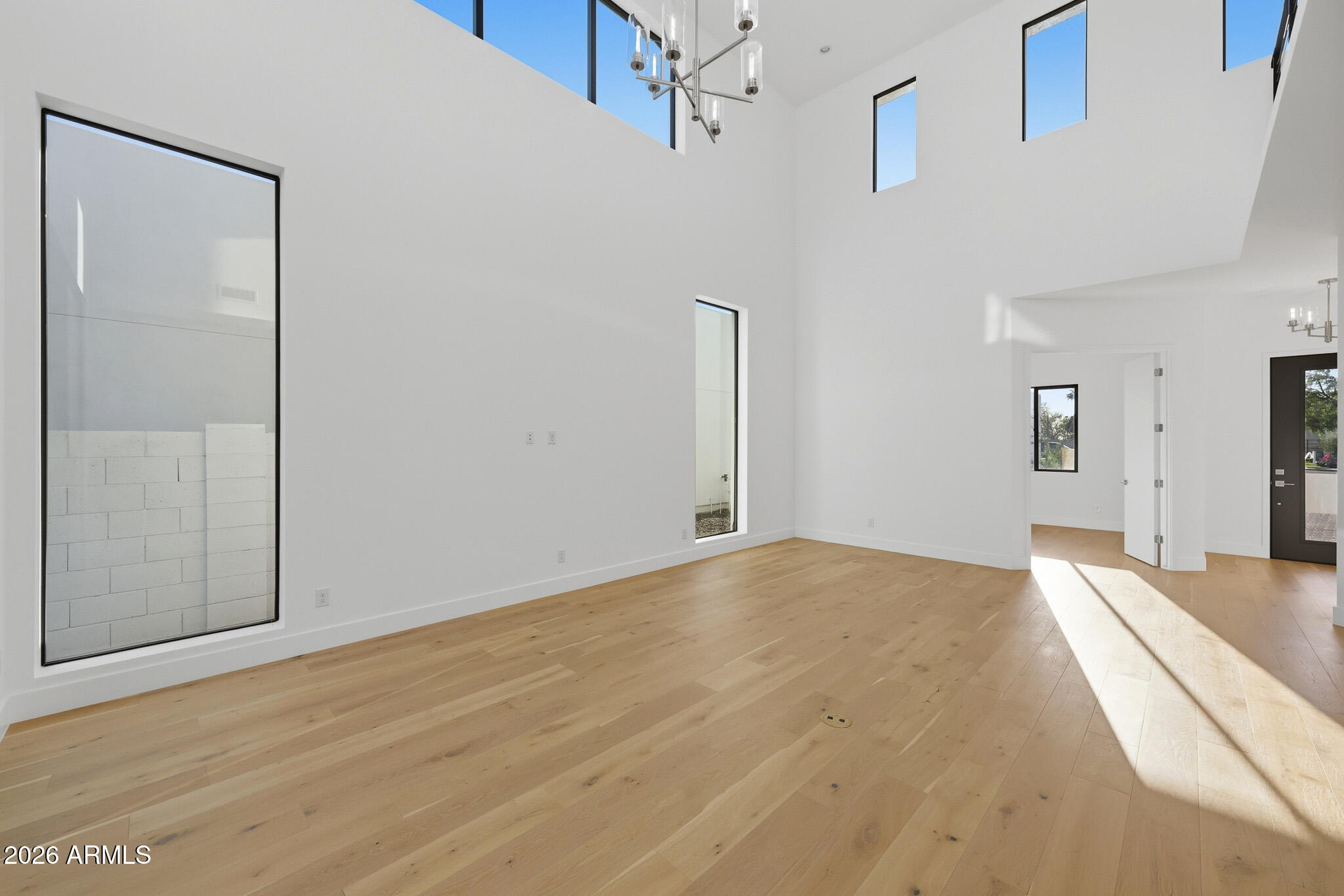 100 W Northern Avenue 4