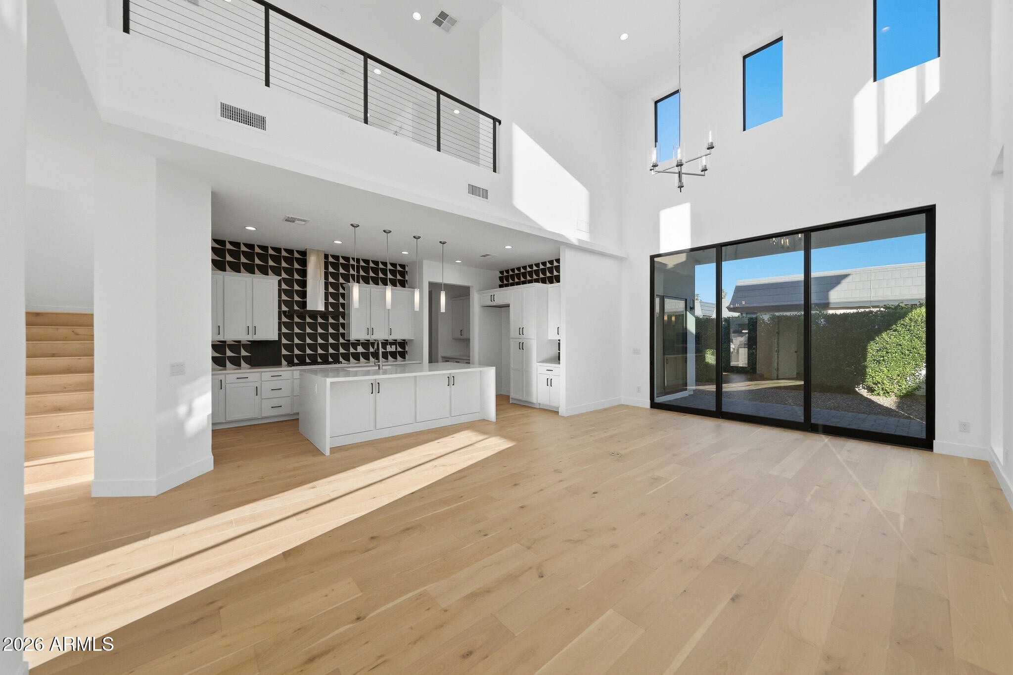 100 W Northern Avenue 4