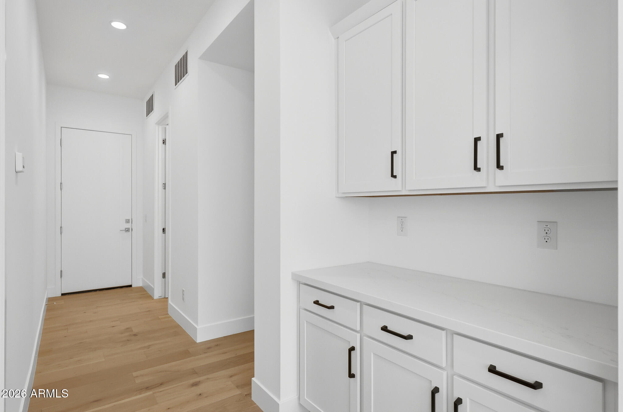 100 W Northern Avenue 4