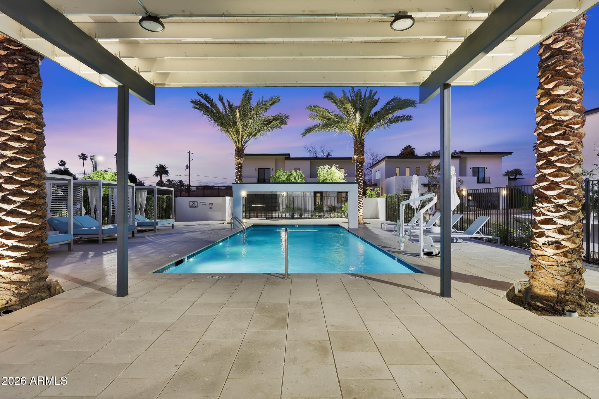 100 W Northern Avenue 6