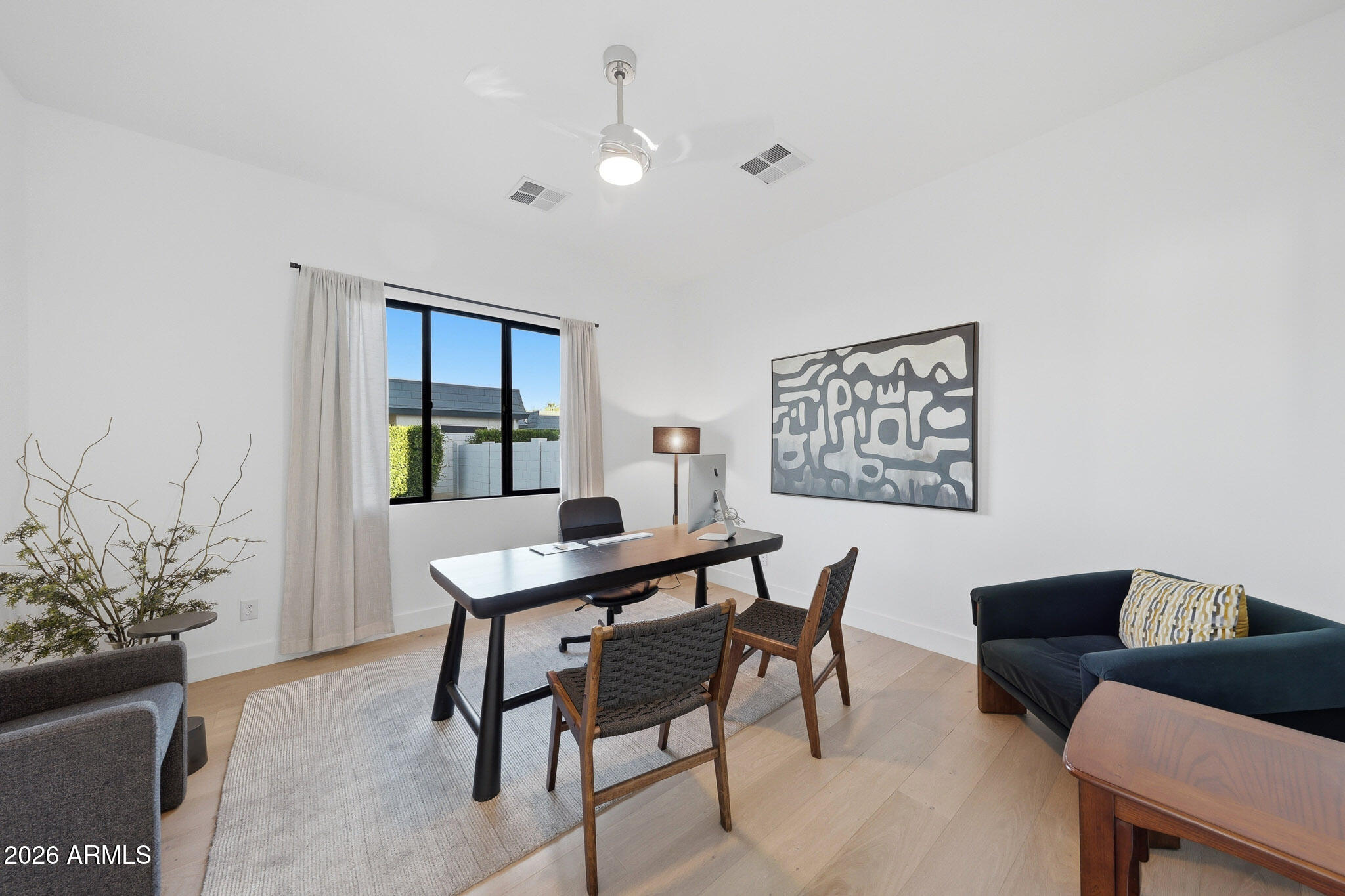 100 W Northern Avenue 6