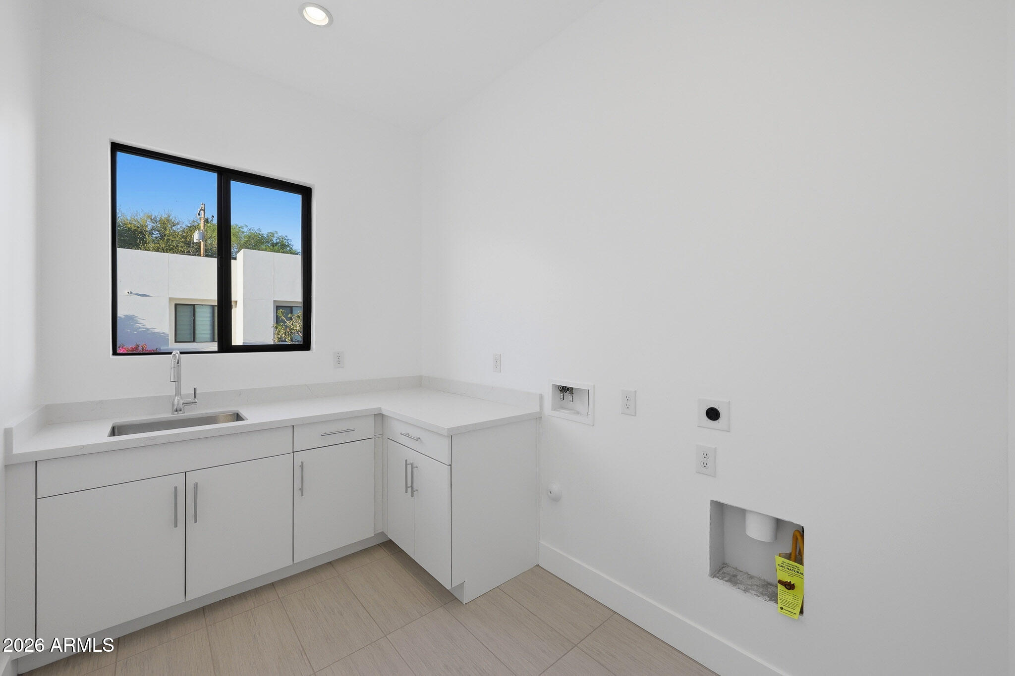 100 W Northern Avenue 7