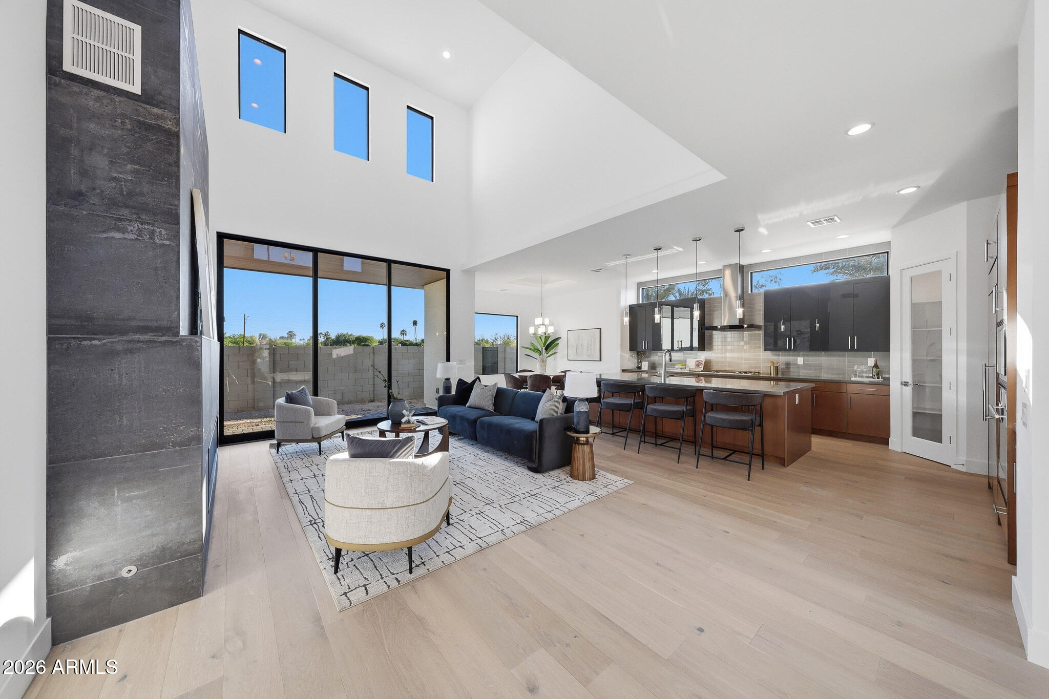 100 W Northern Avenue 7