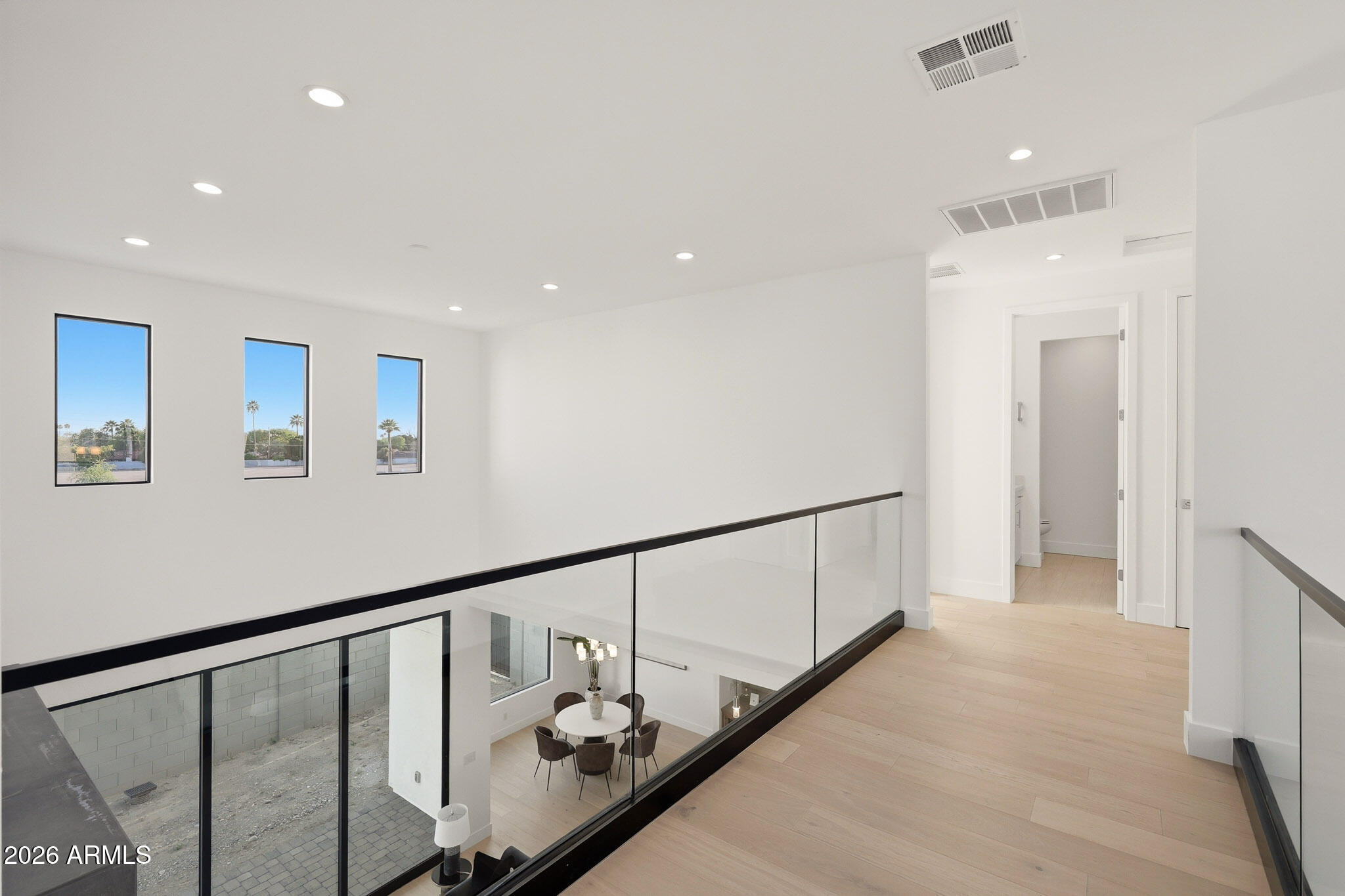 100 W Northern Avenue 7