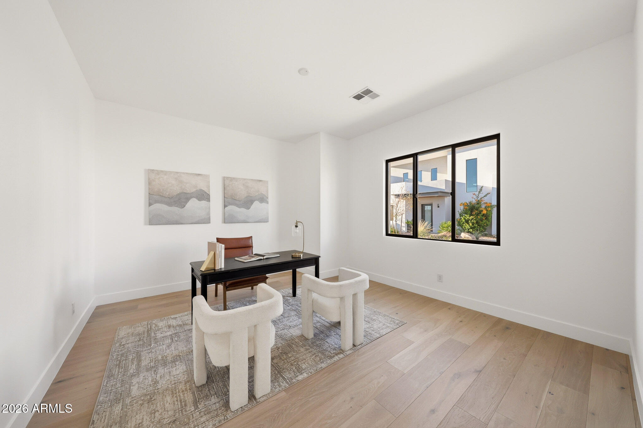 100 W Northern Avenue 7