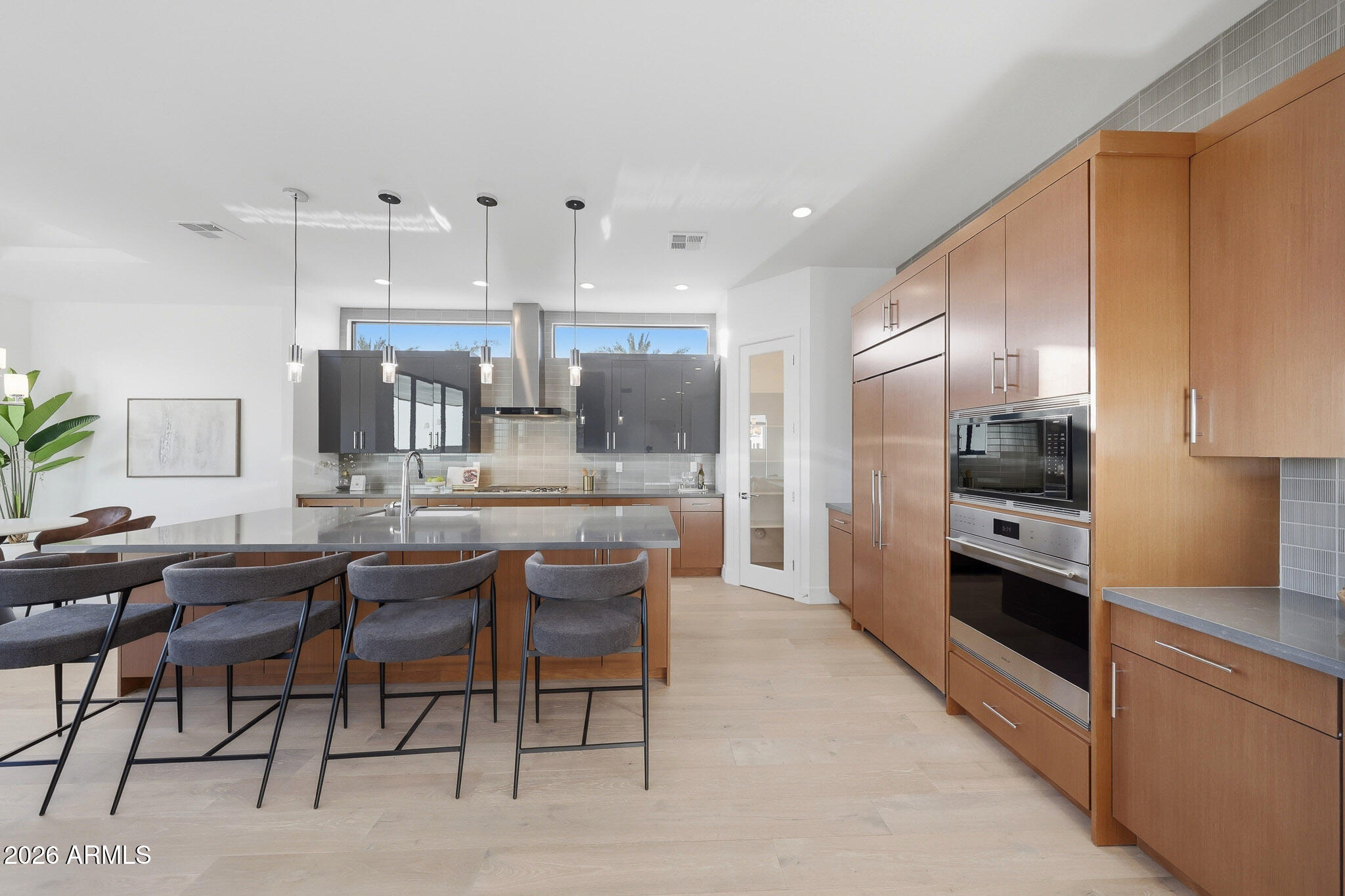 100 W Northern Avenue 7