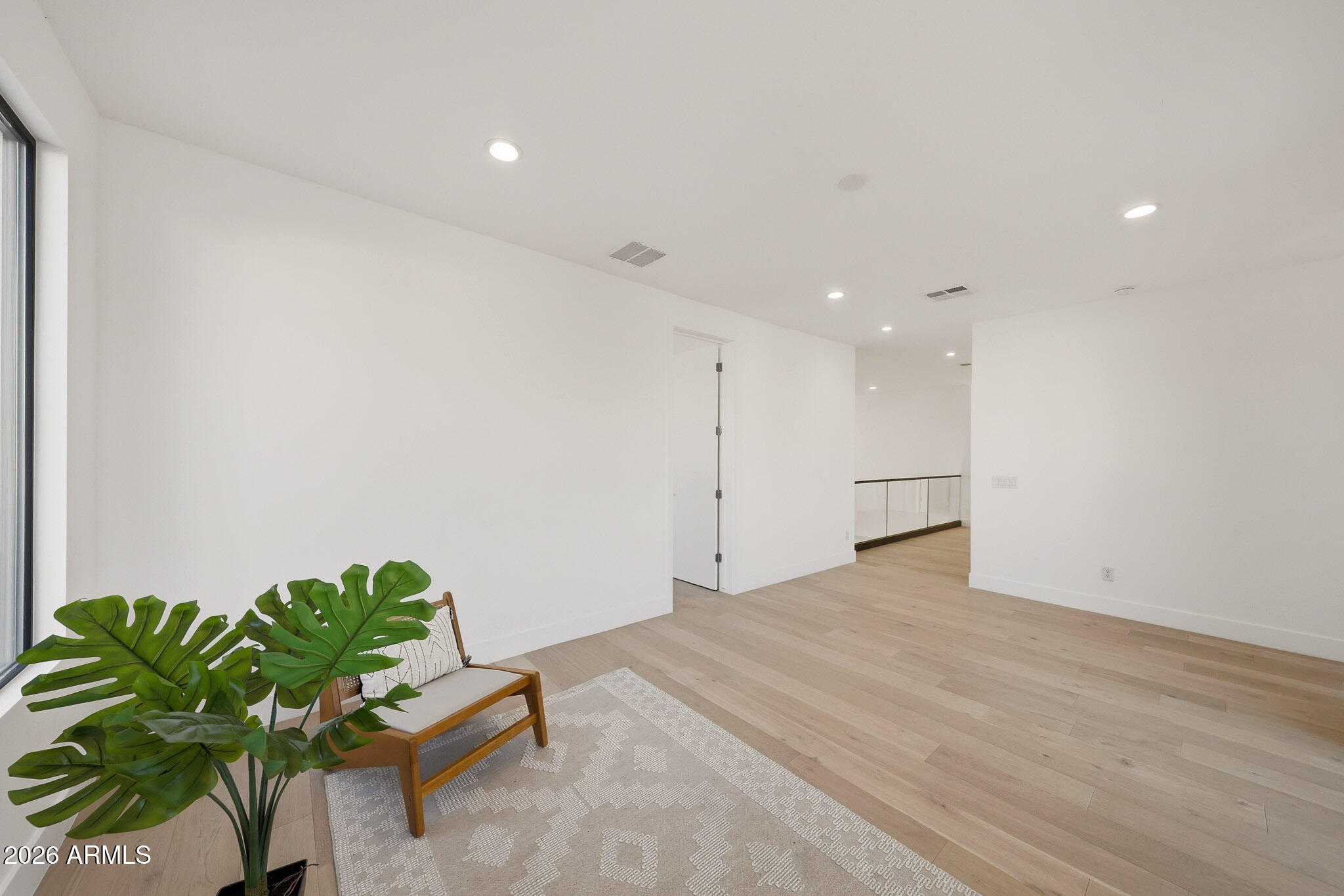 100 W Northern Avenue 7