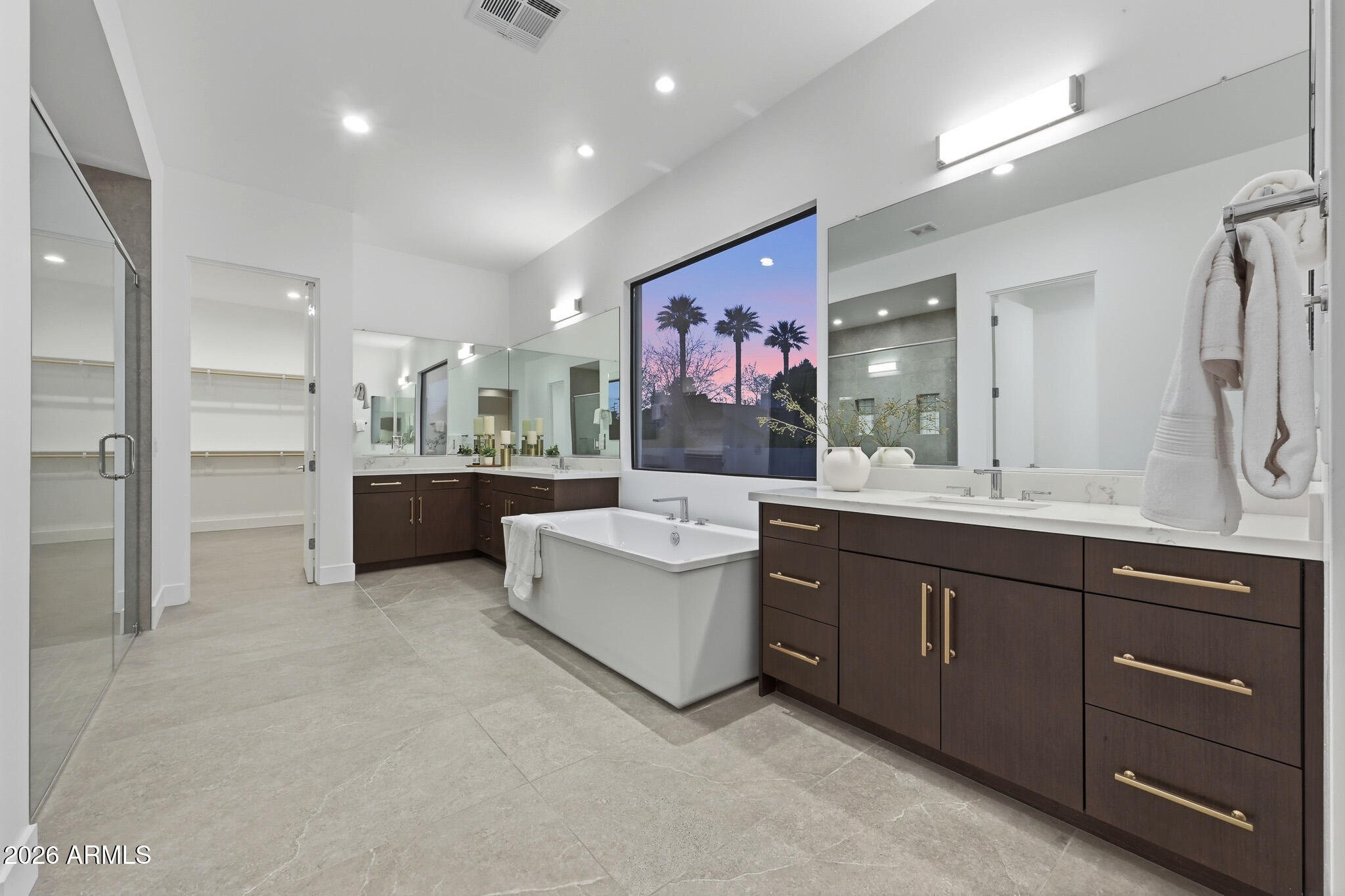 100 W Northern Avenue 15