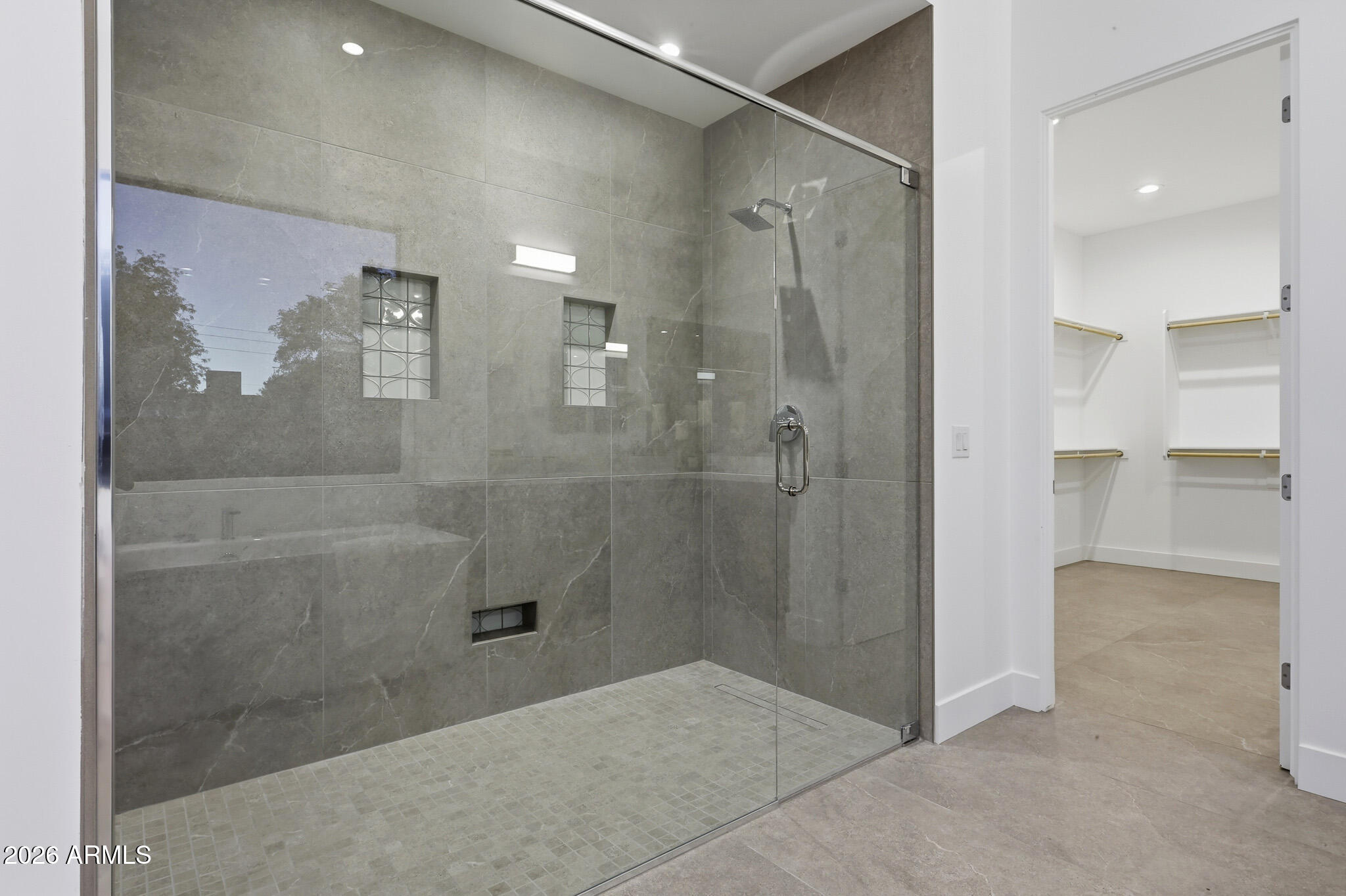 100 W Northern Avenue 15