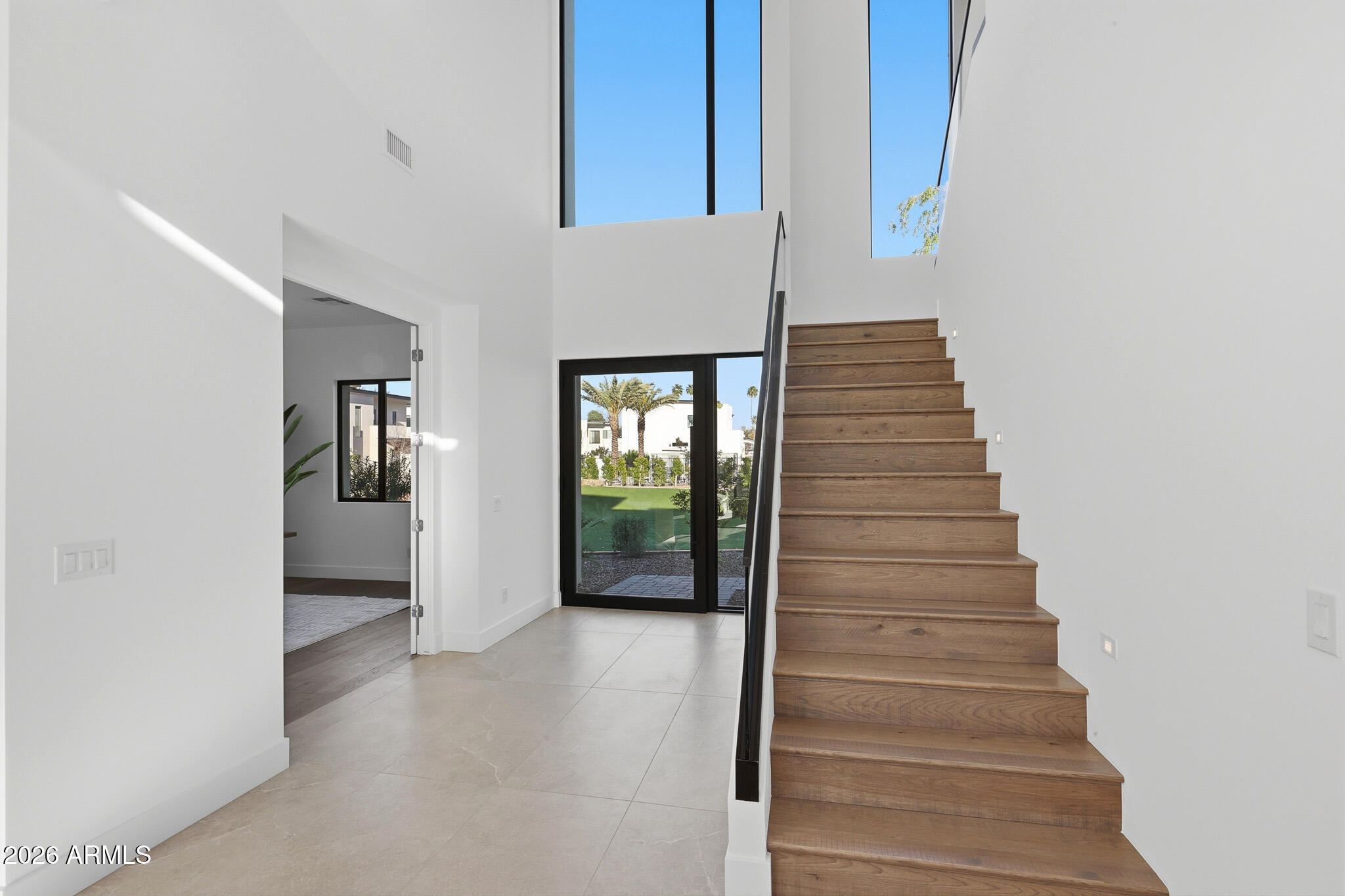 100 W Northern Avenue 15