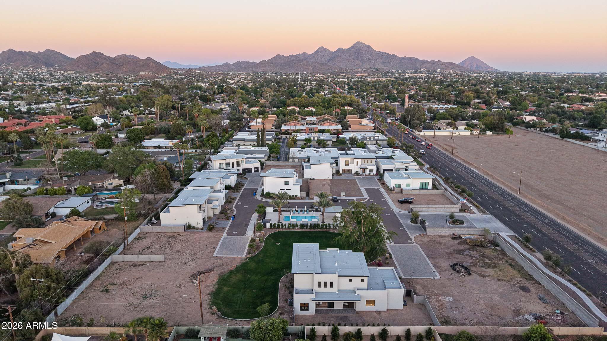 100 W Northern Avenue 15