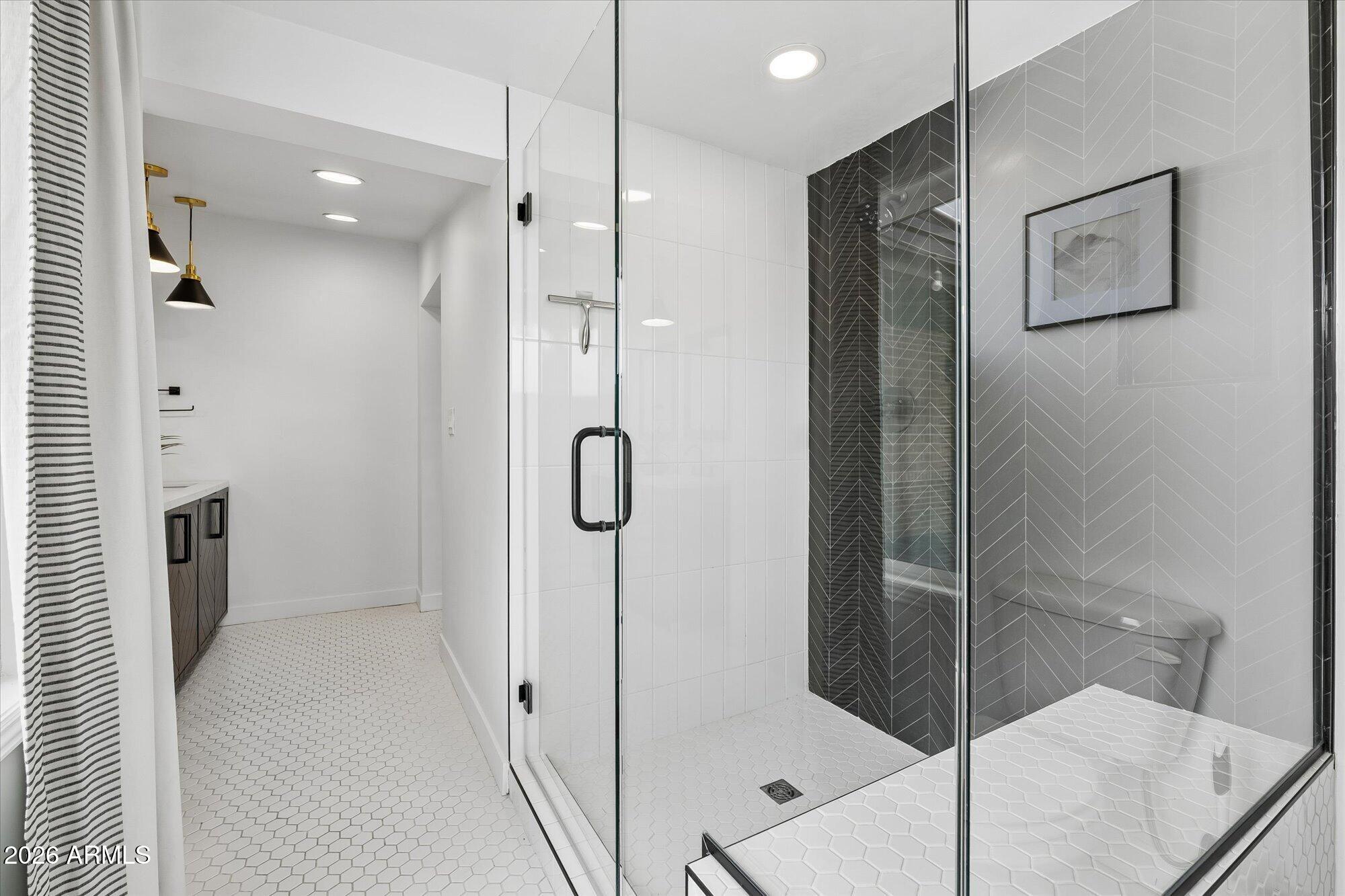 1731 E VERDE Lane