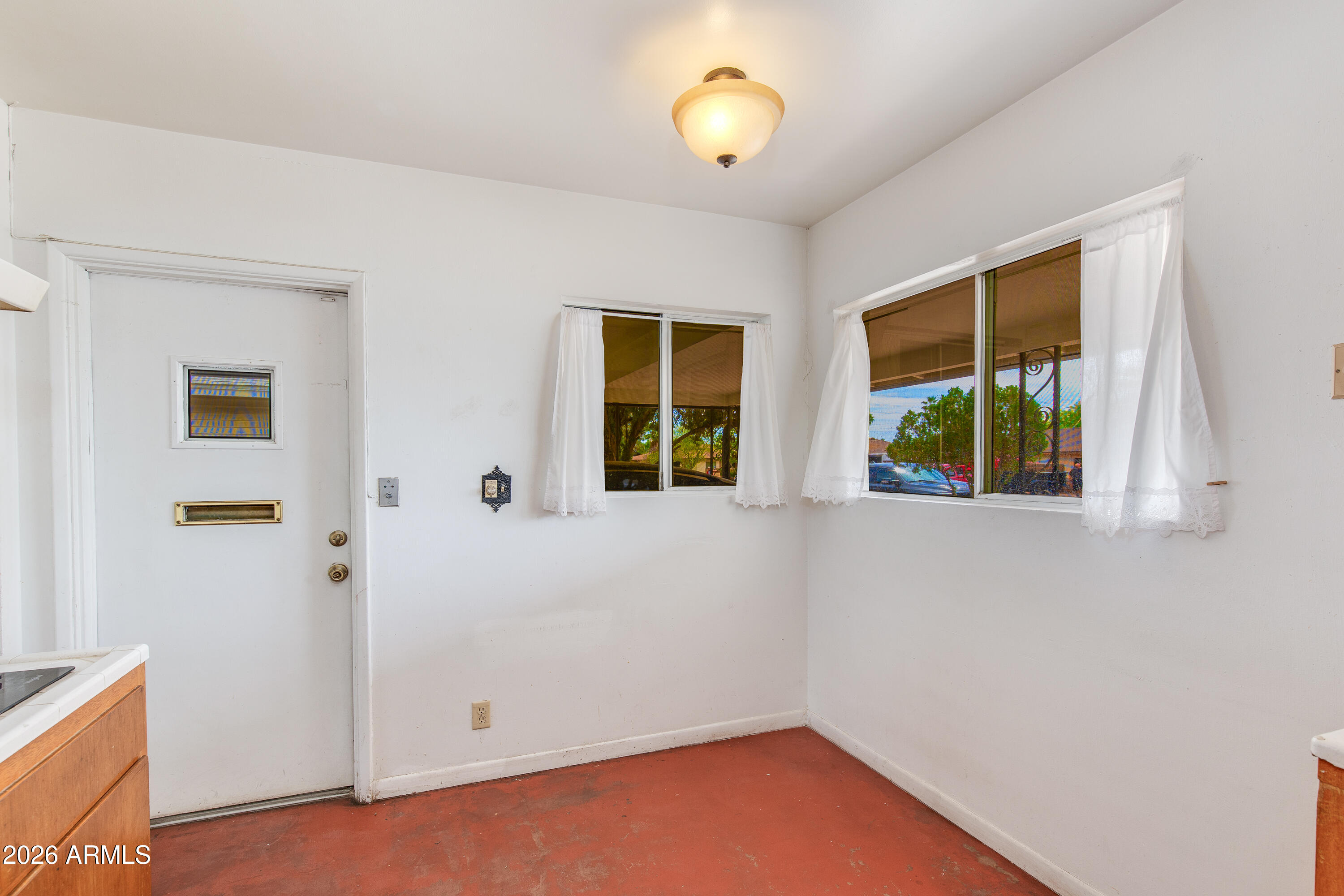 1524 W OCOTILLO Road