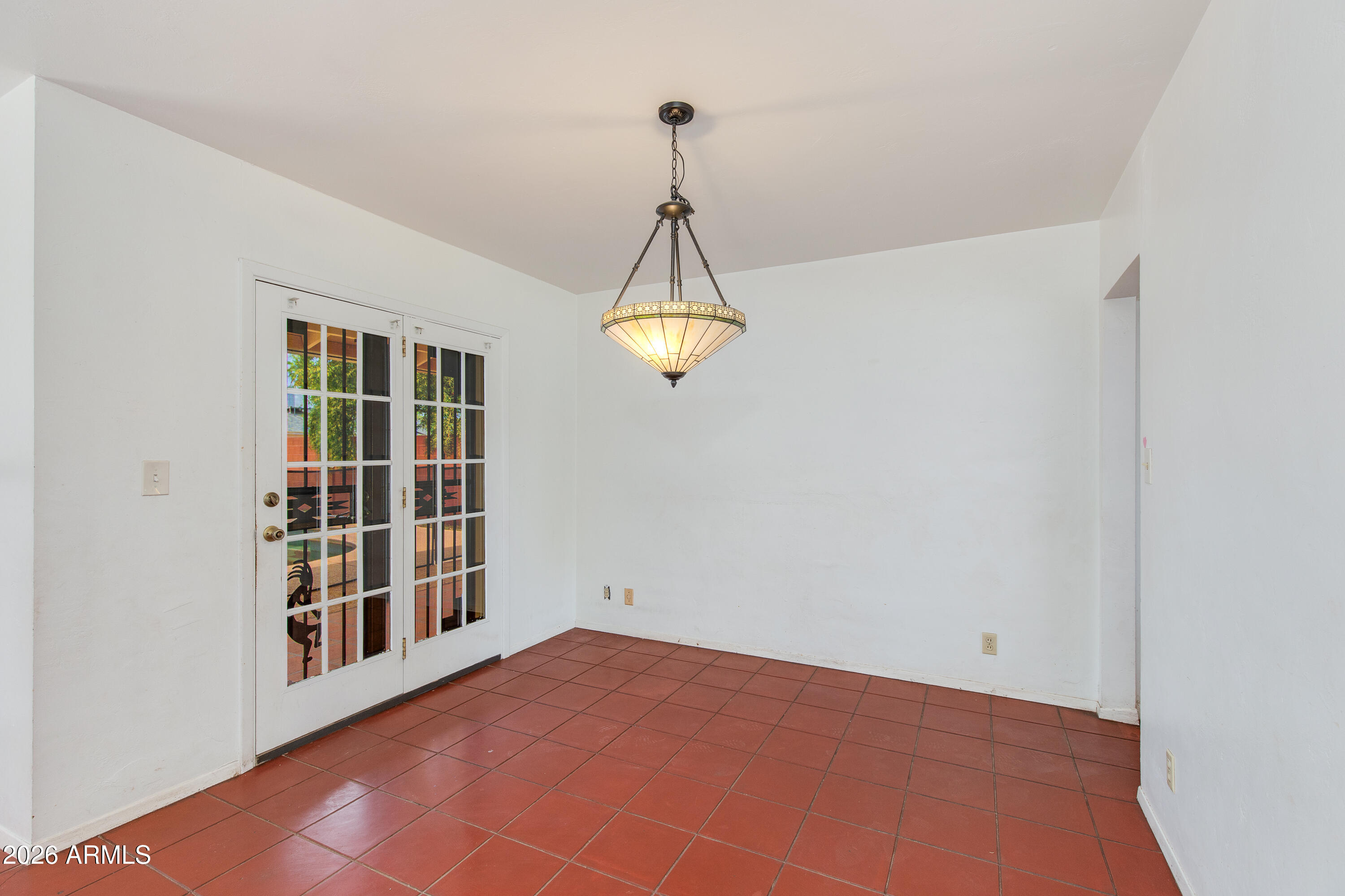 1524 W OCOTILLO Road