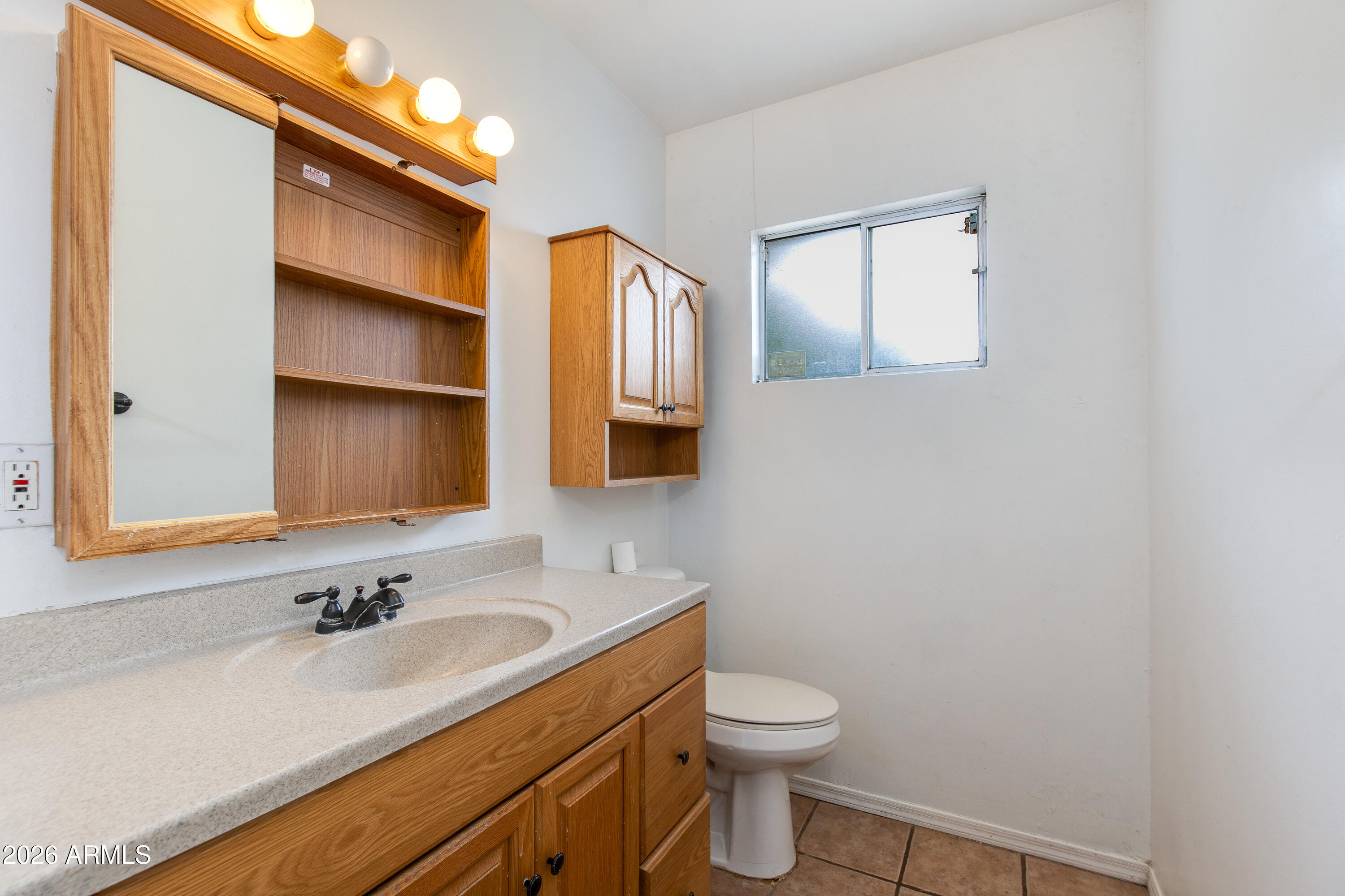 1524 W OCOTILLO Road
