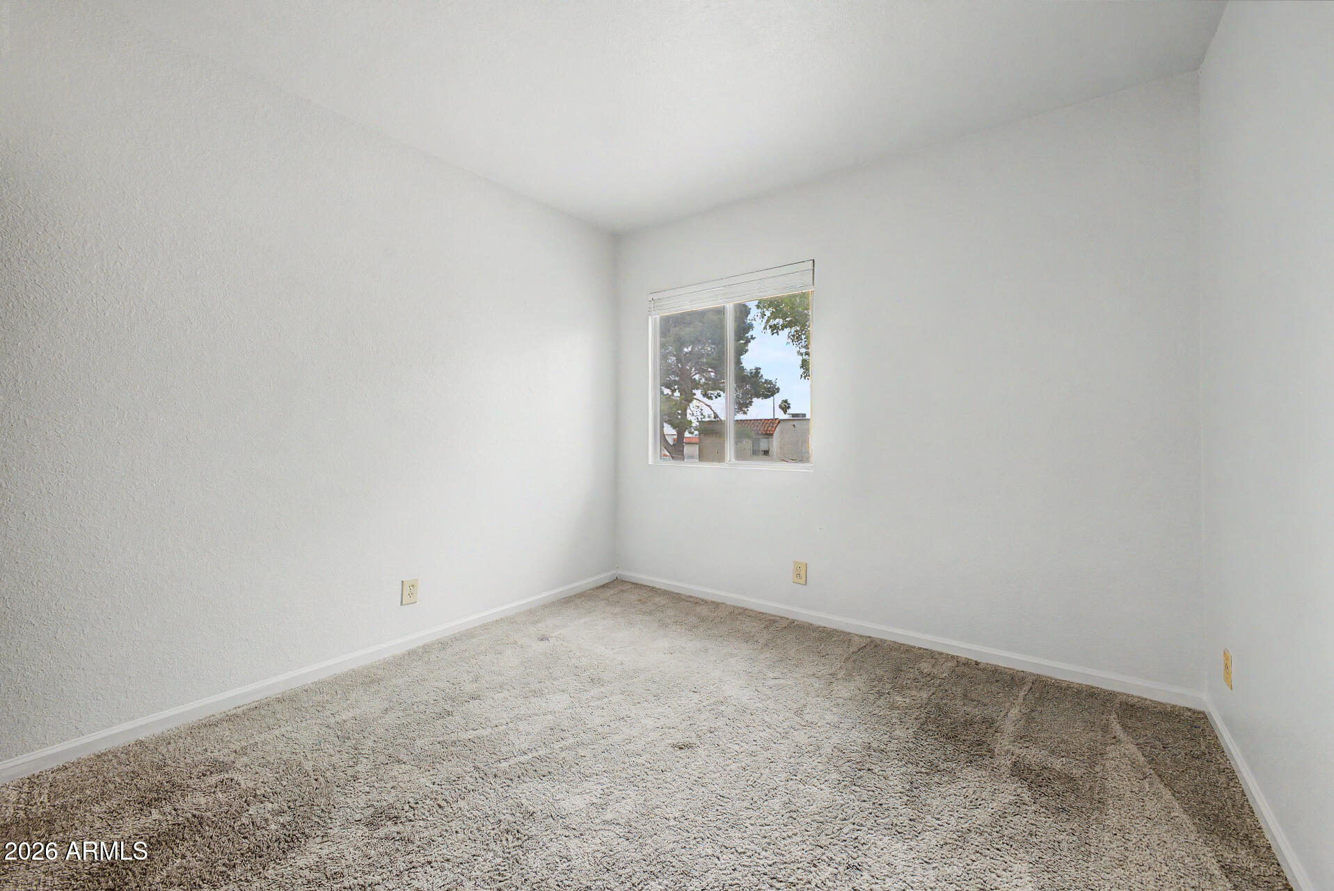 8841 N 12TH Place