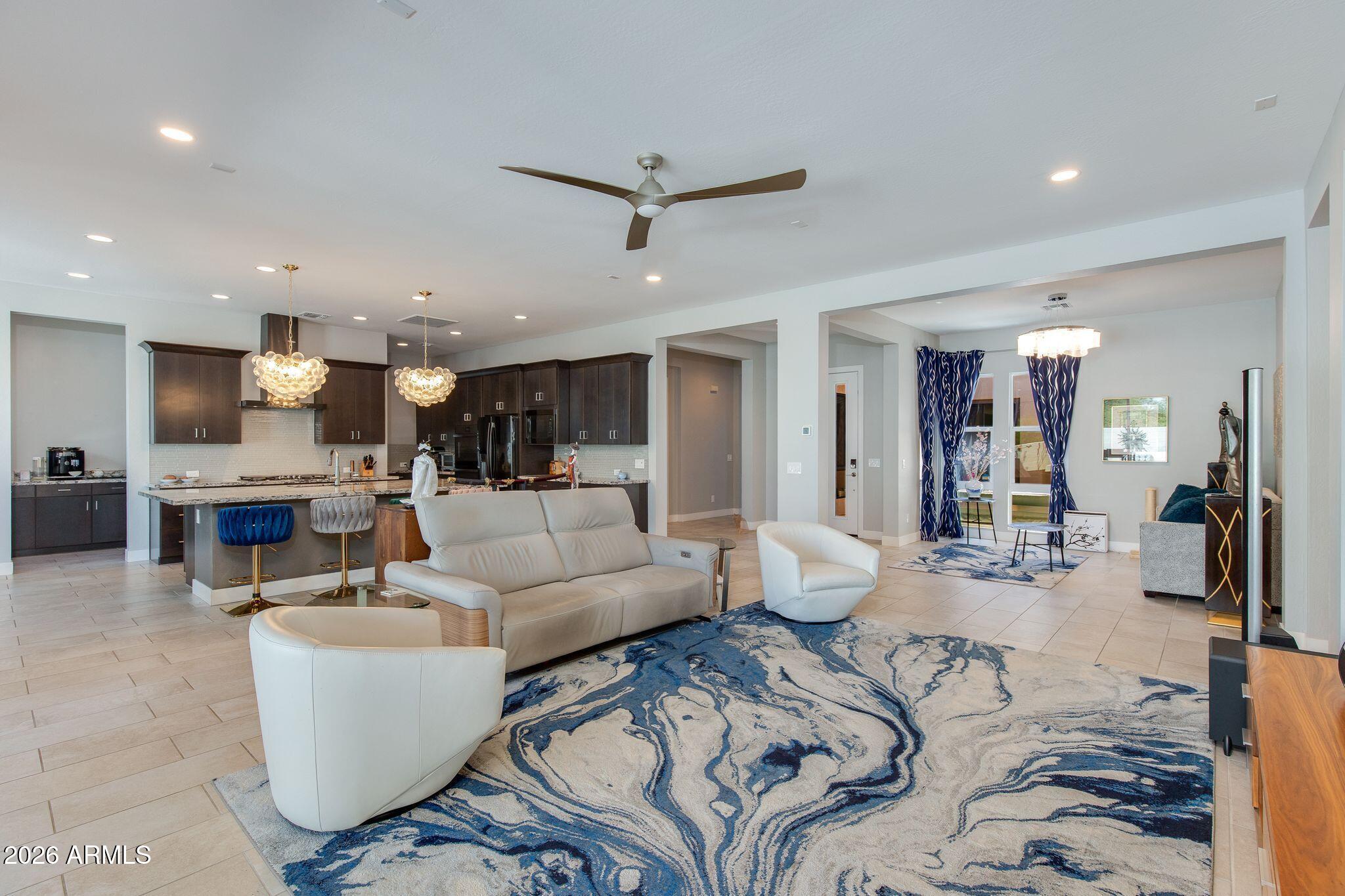 1332 E LA MIRADA Drive