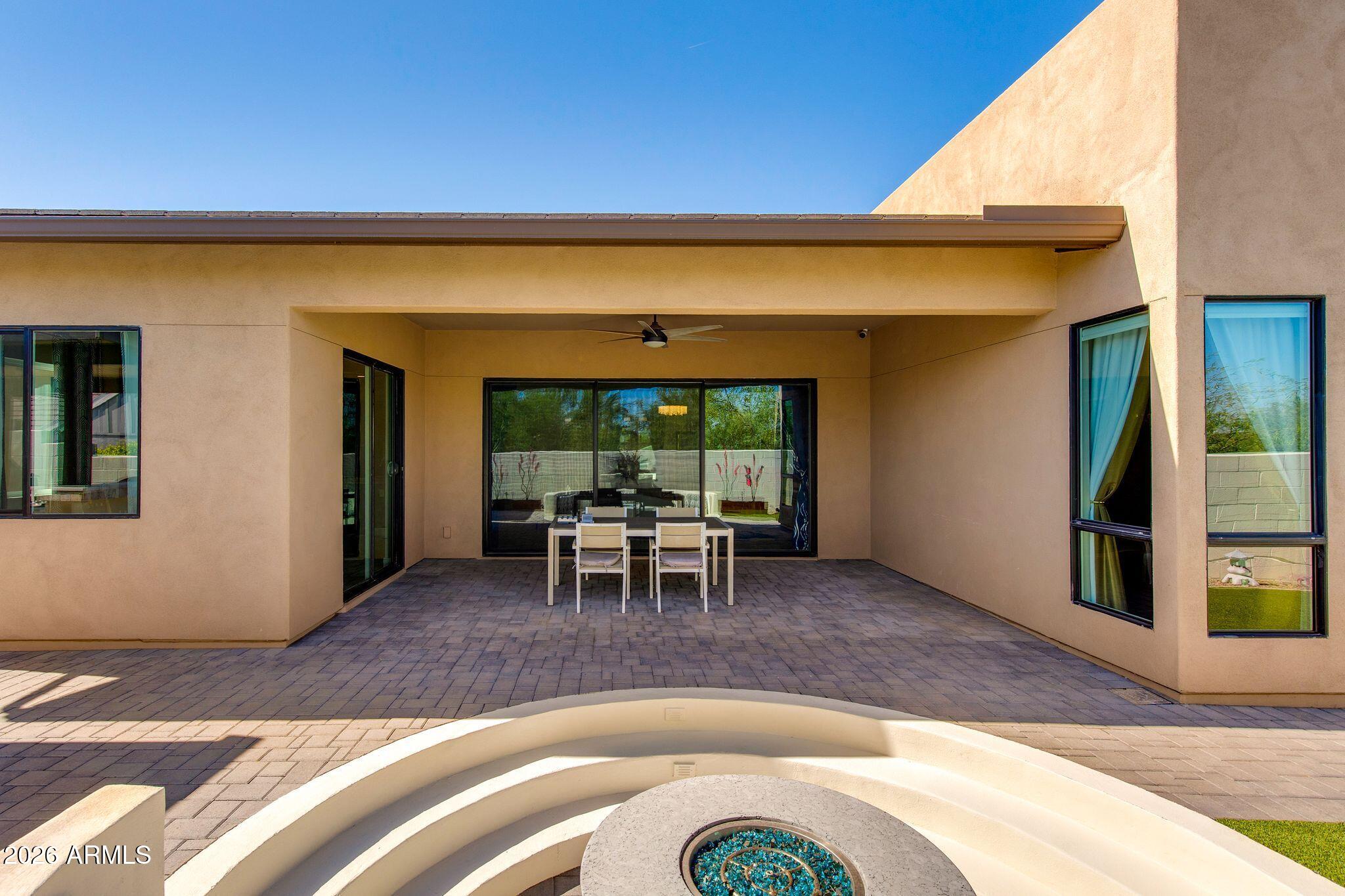 1332 E LA MIRADA Drive
