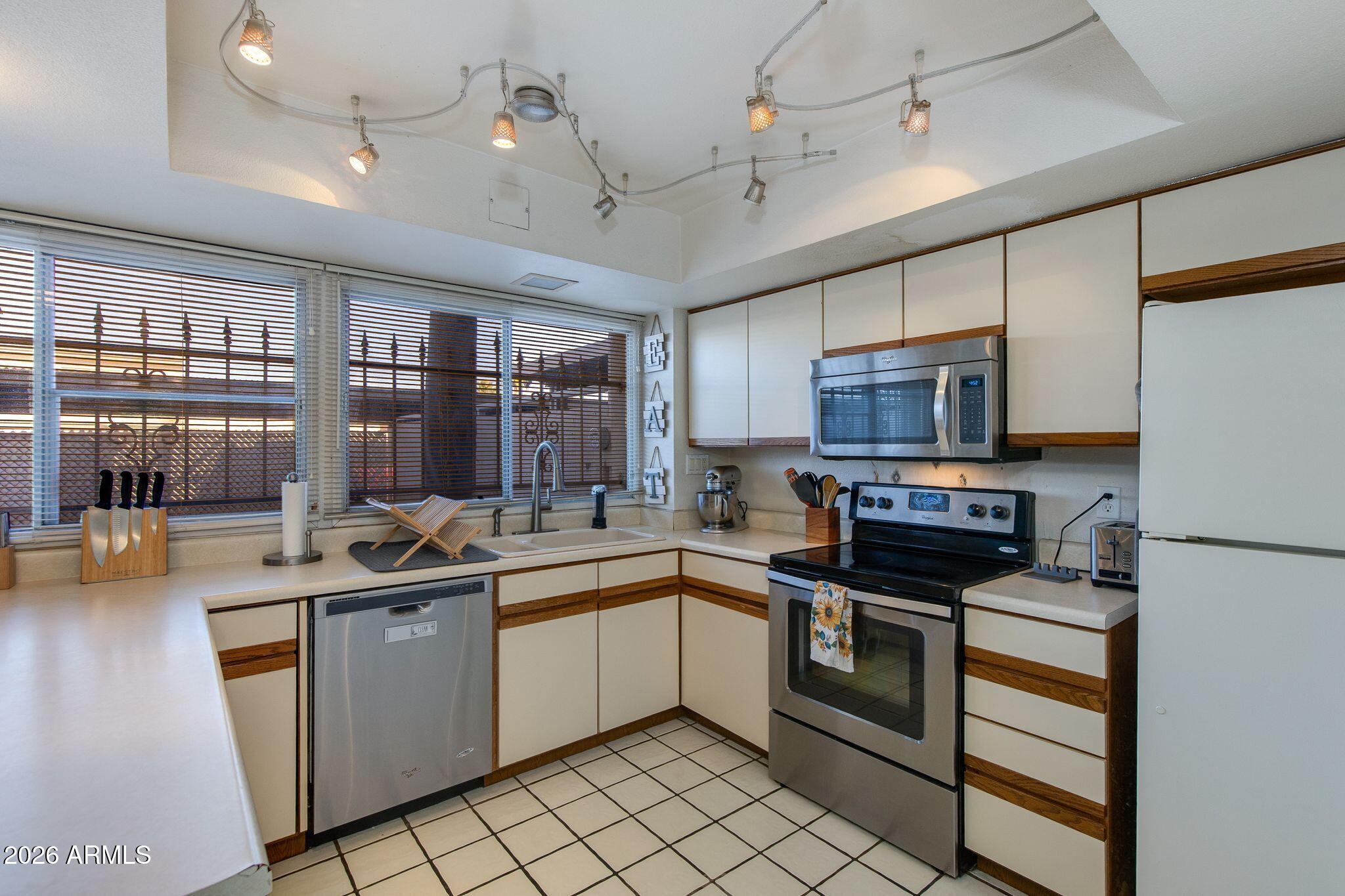 2726 N 60TH Street