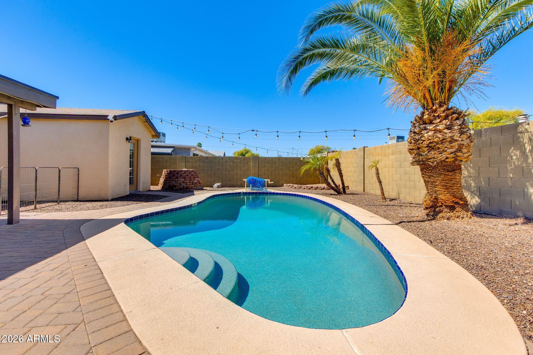 3608 E JANICE Way
