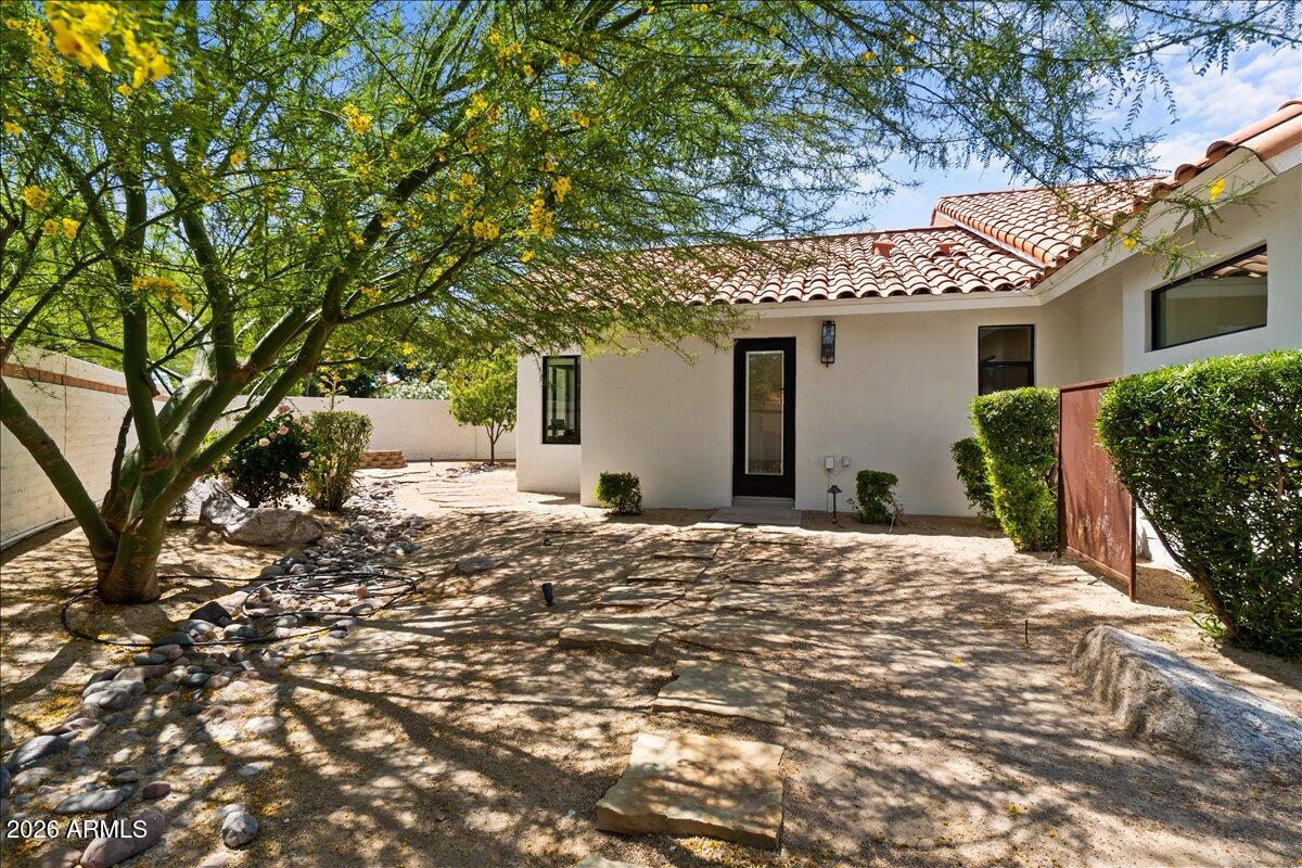 10686 E SADDLEHORN Drive