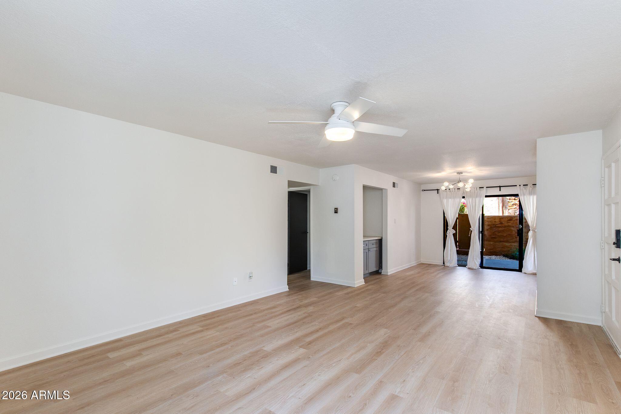 4950 N MILLER Road 116
