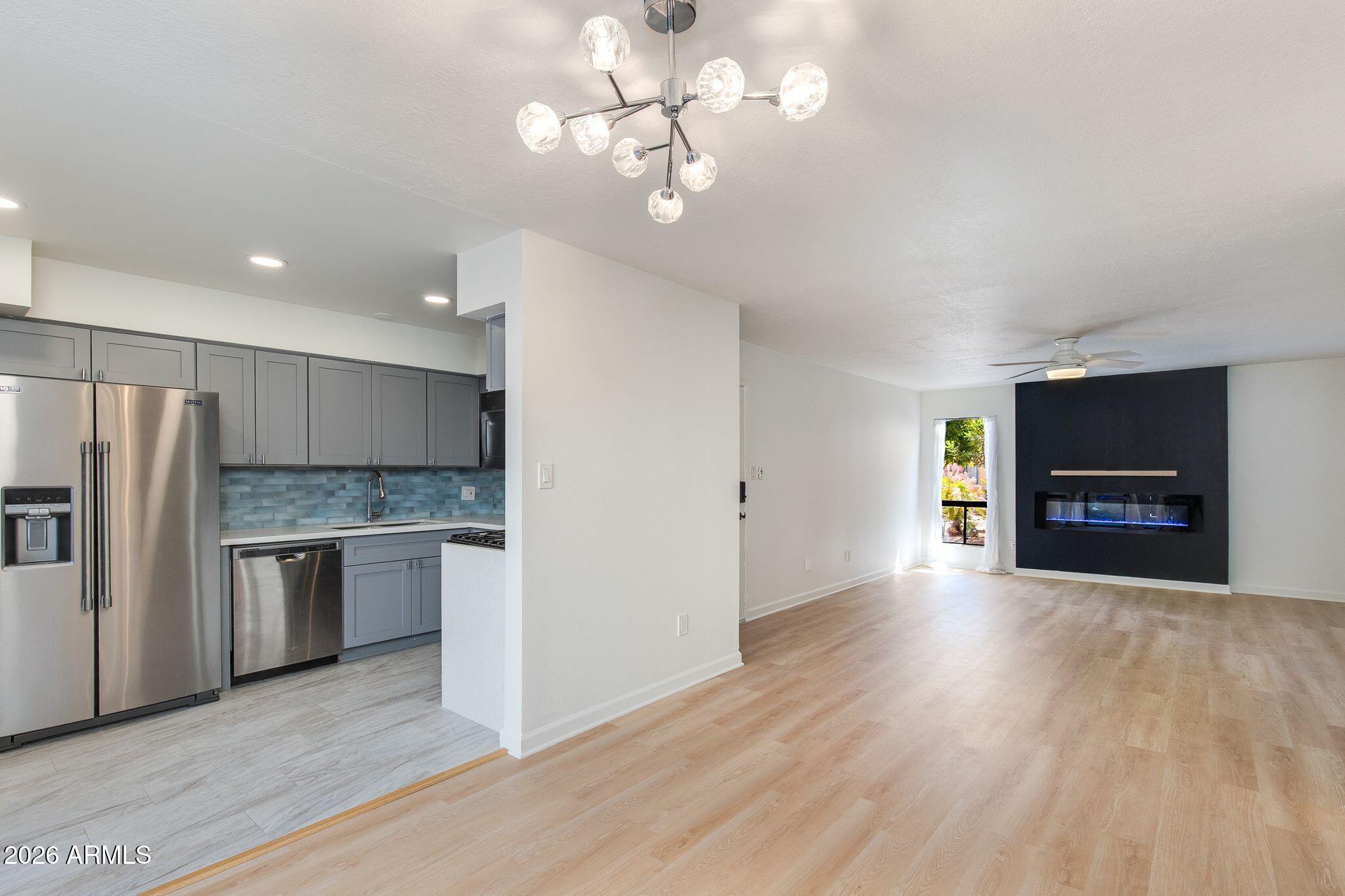 4950 N MILLER Road 116