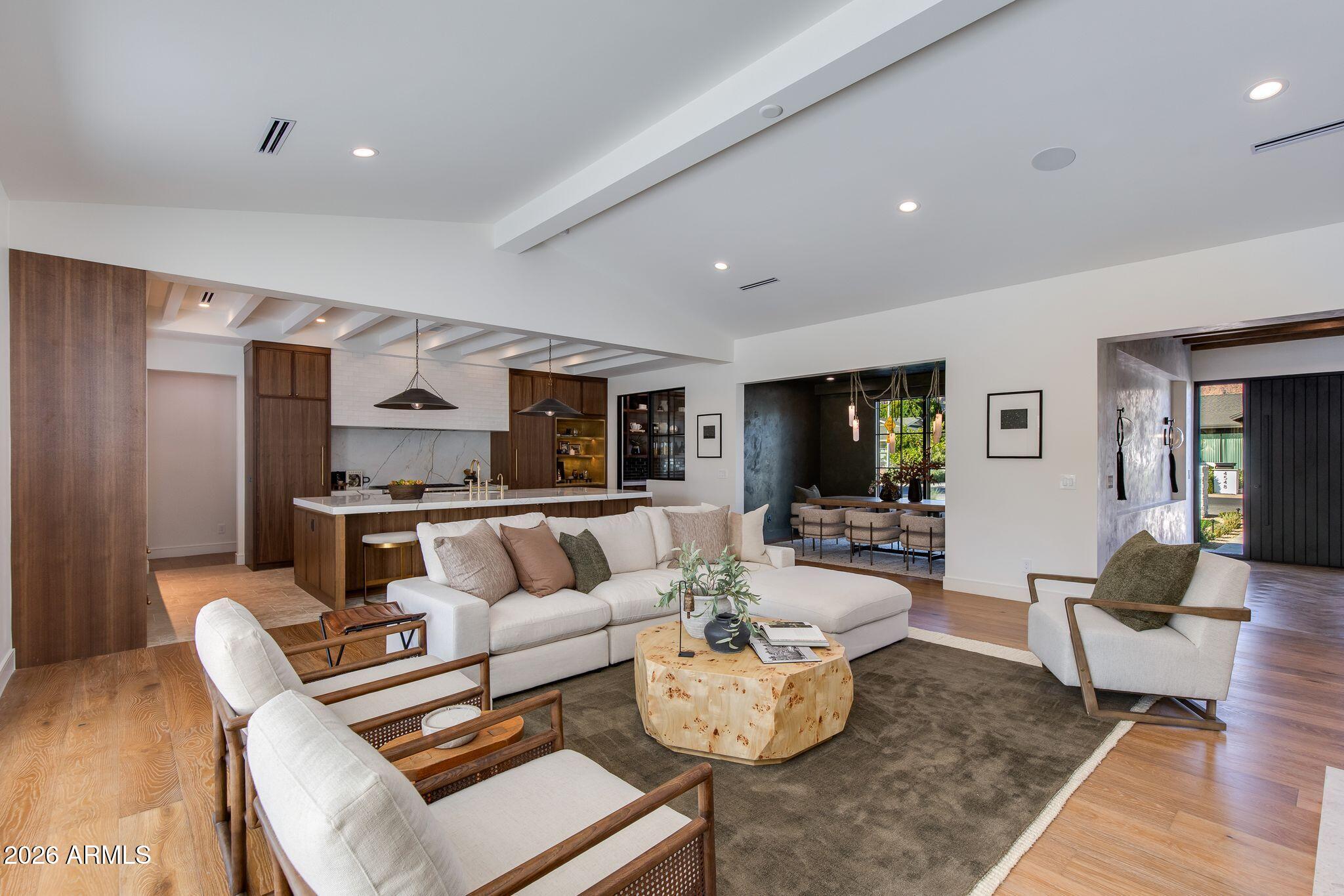 4549 E Calle Ventura