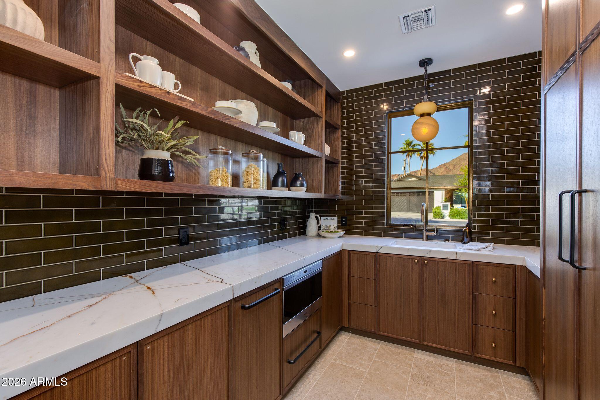 4549 E Calle Ventura