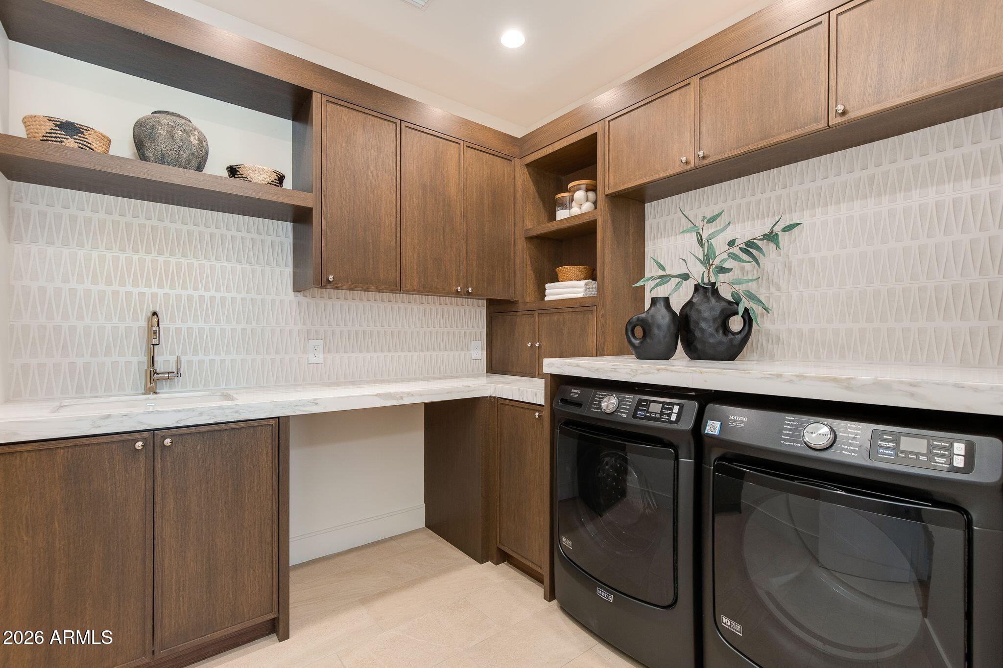 4549 E Calle Ventura