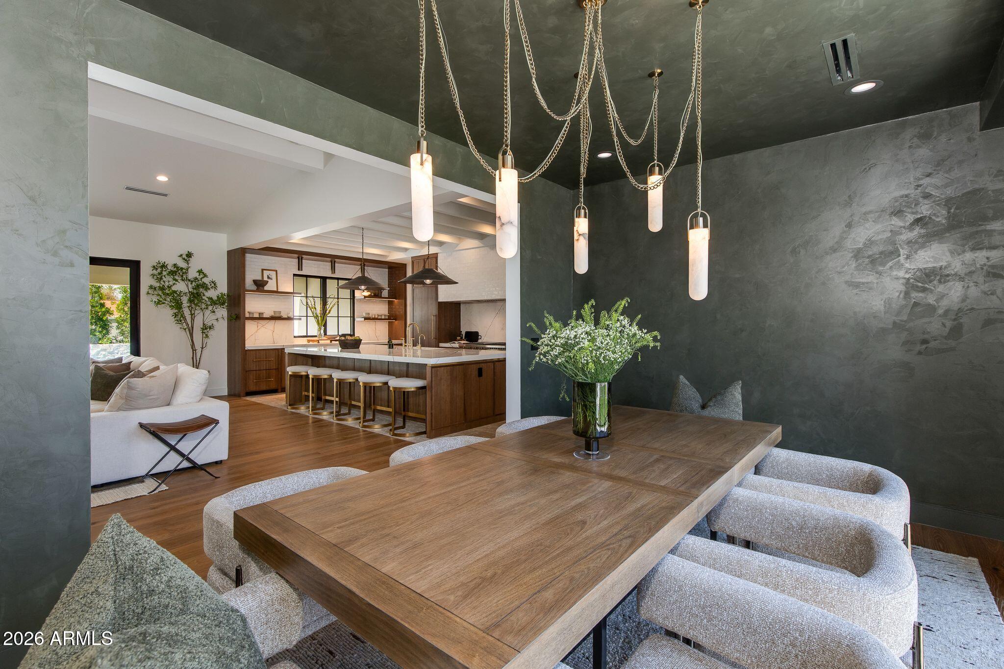4549 E Calle Ventura