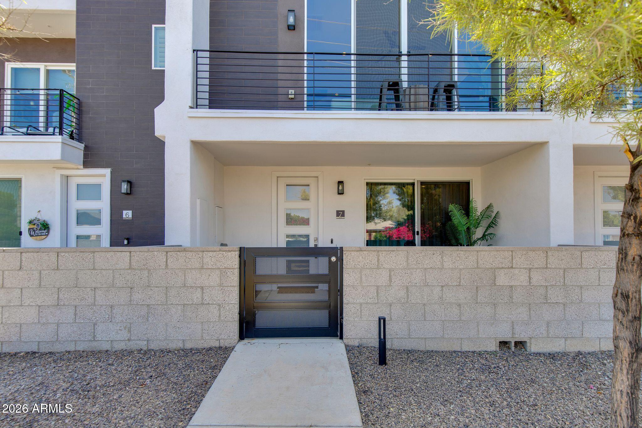 4444 N 25TH Street 7