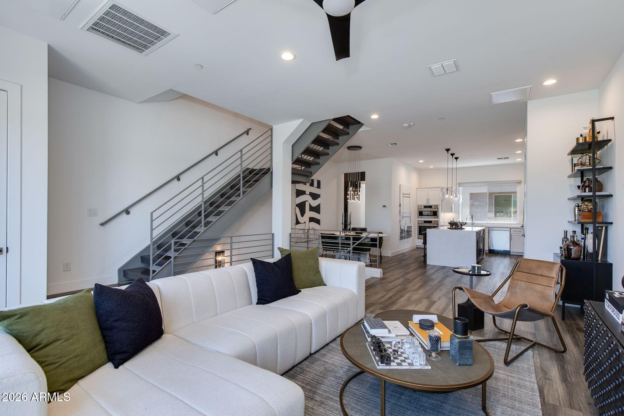 4444 N 25TH Street 7