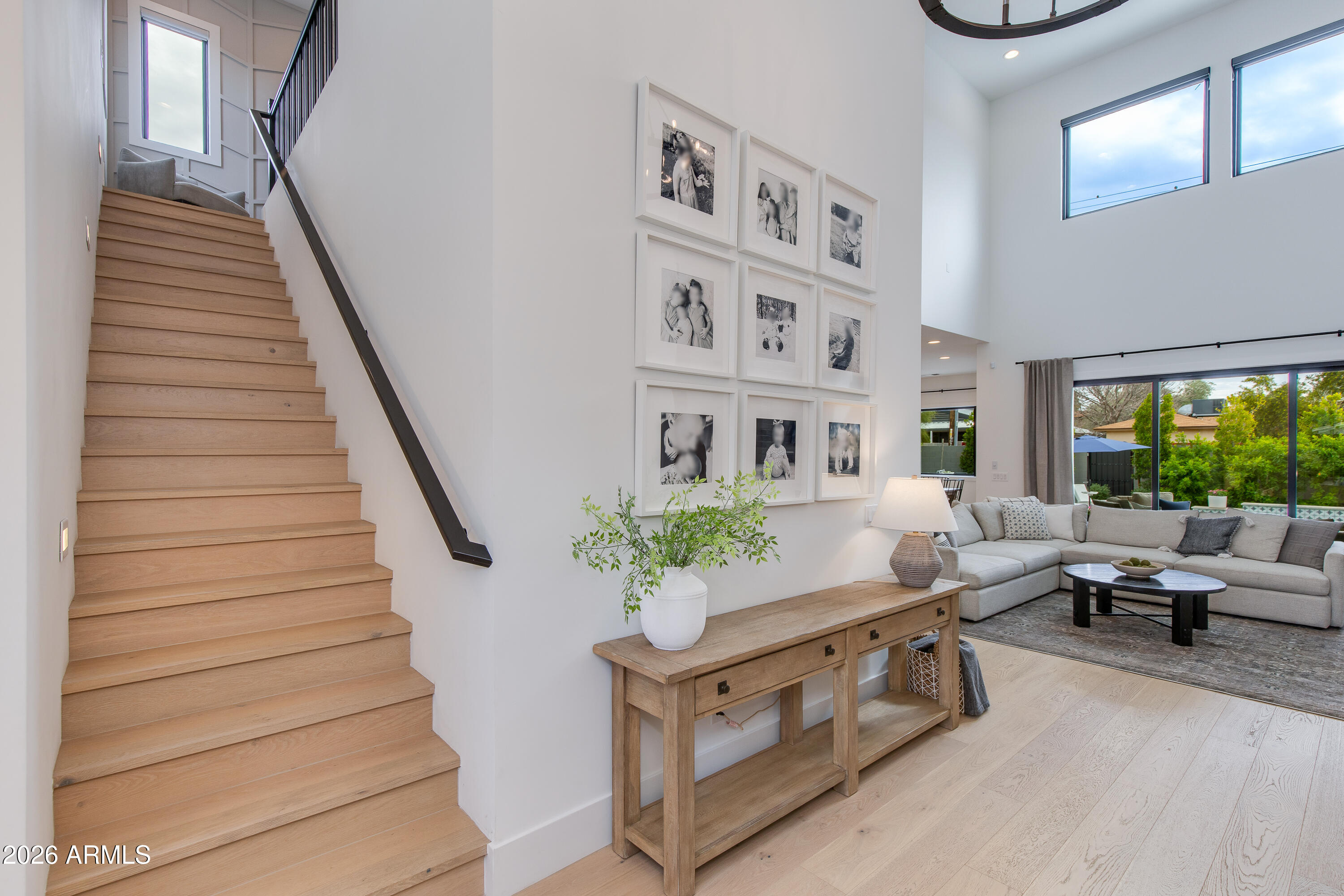 5513 E VERDE Lane