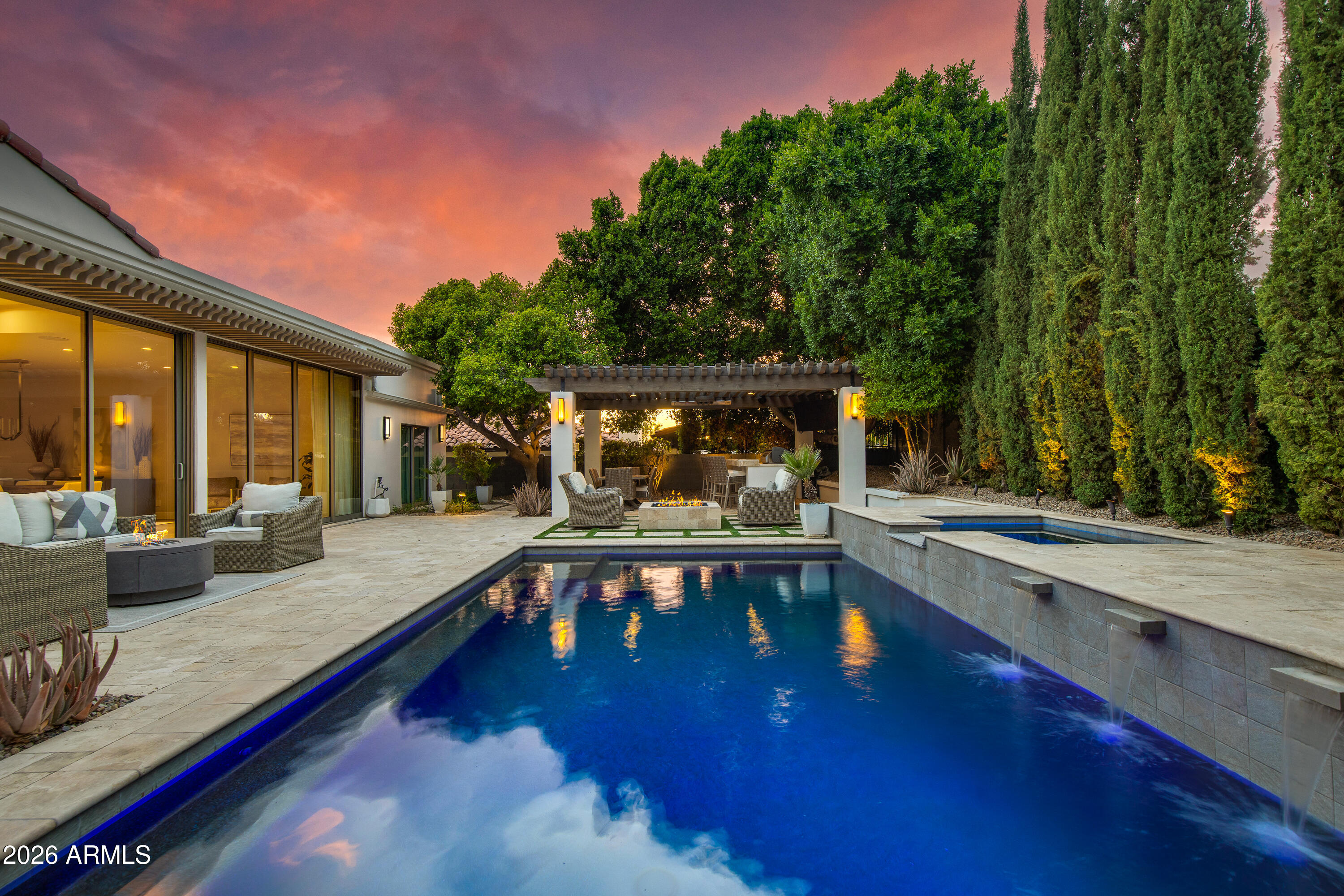 3160 E STELLA Lane