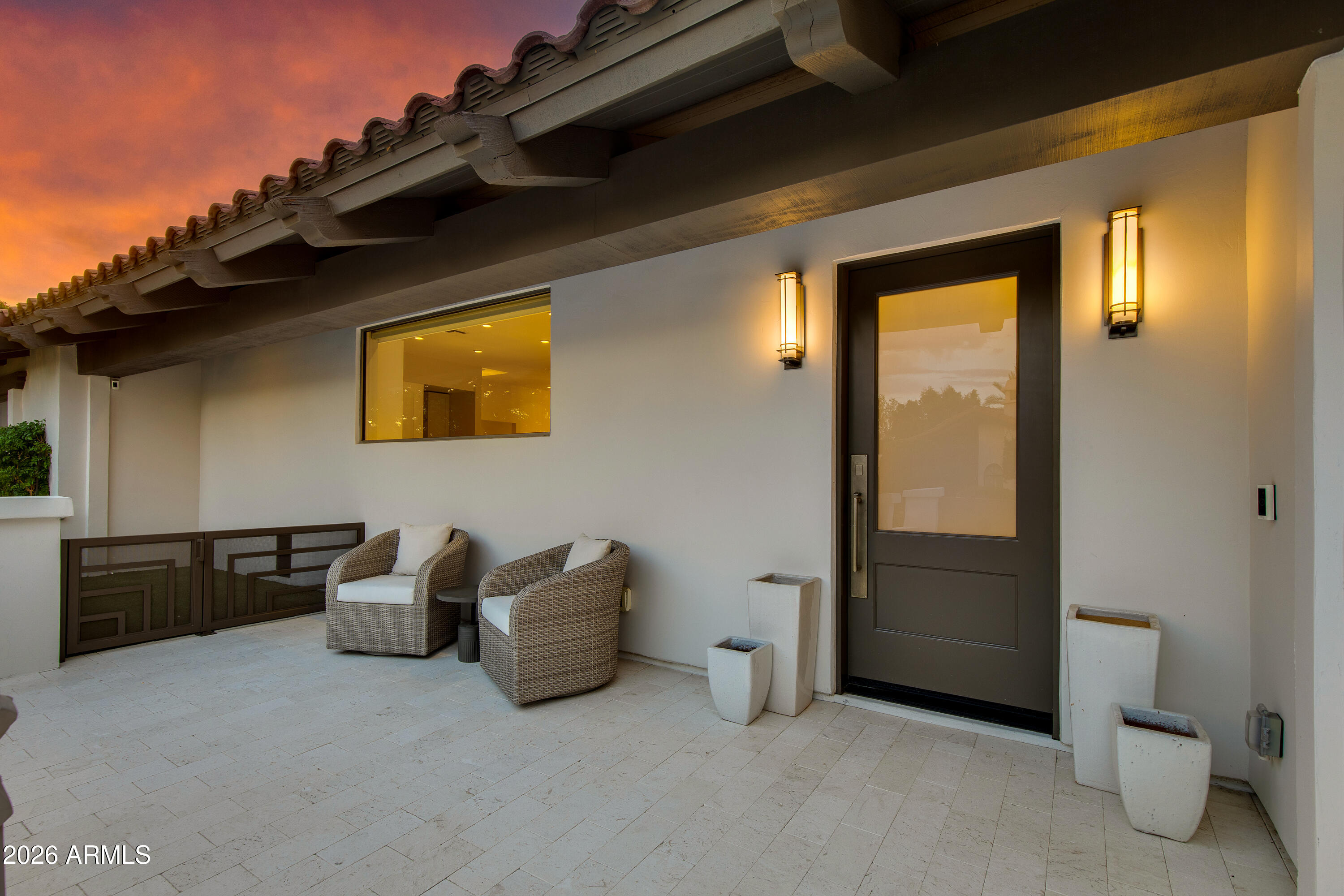 3160 E STELLA Lane
