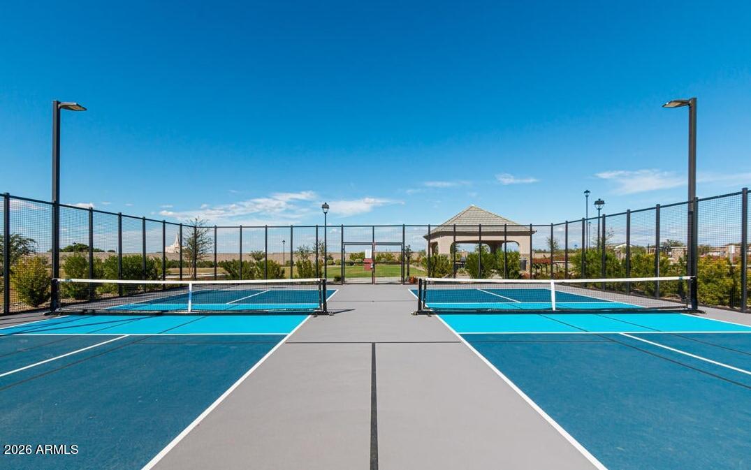 2766 E BONANZA Court