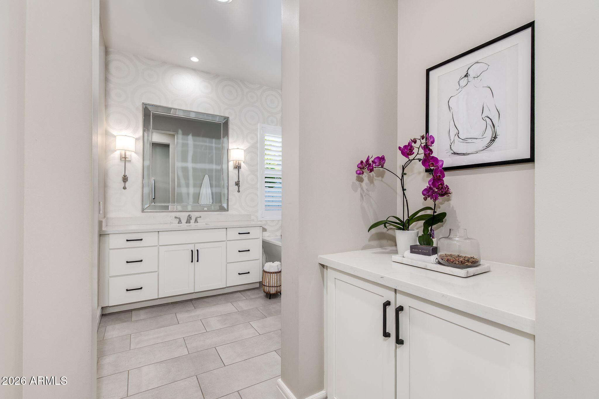2766 E BONANZA Court