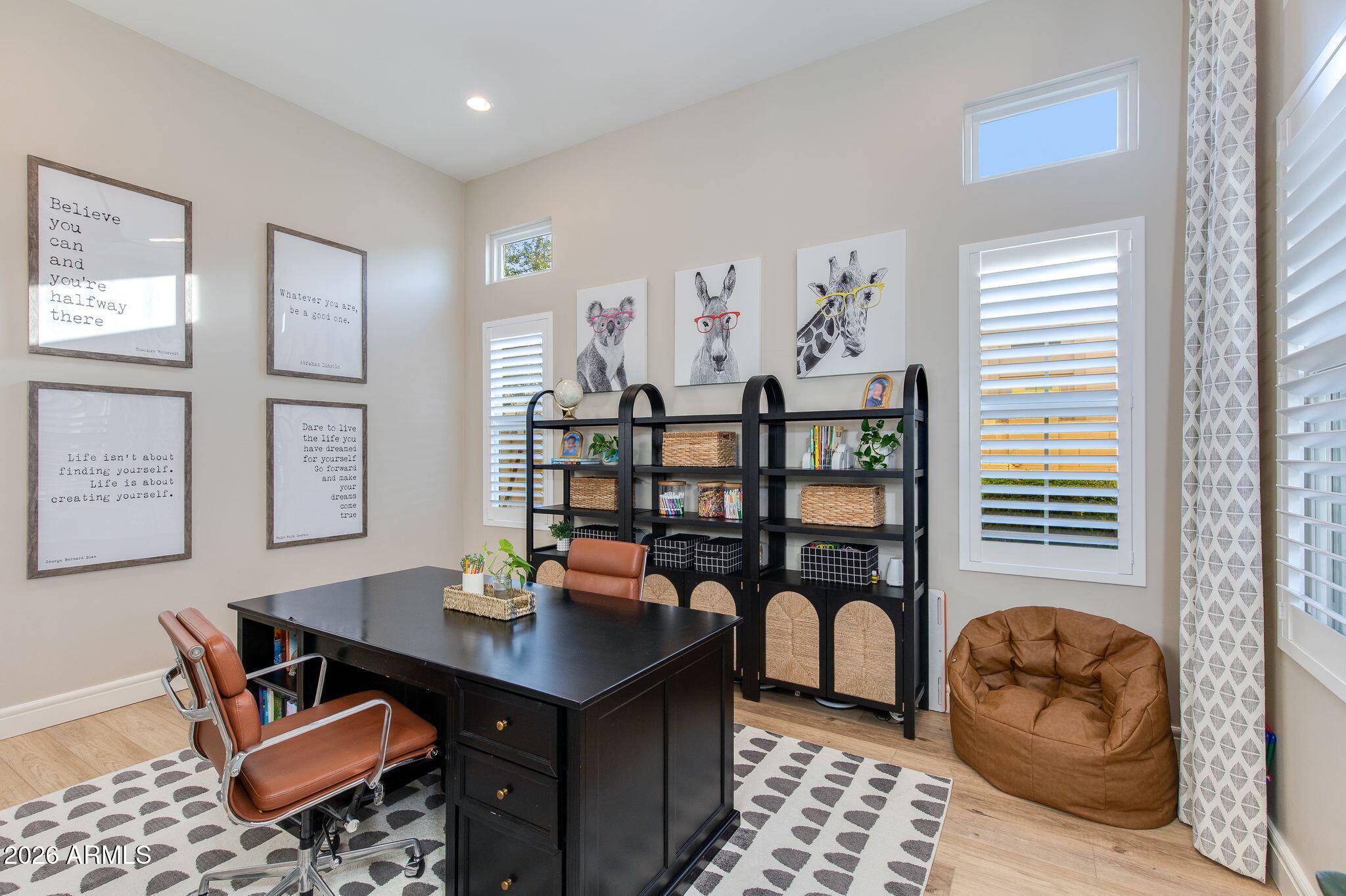 2766 E BONANZA Court