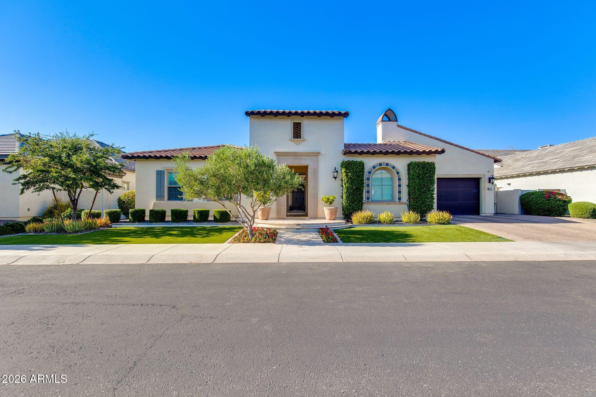 2766 E BONANZA Court
