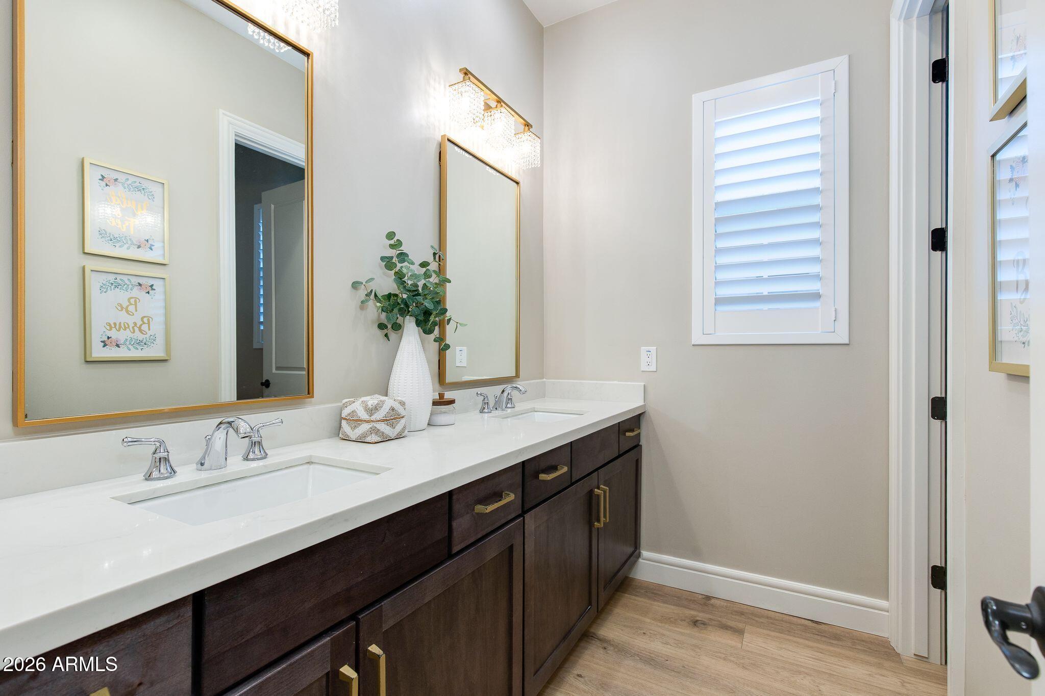 2766 E BONANZA Court